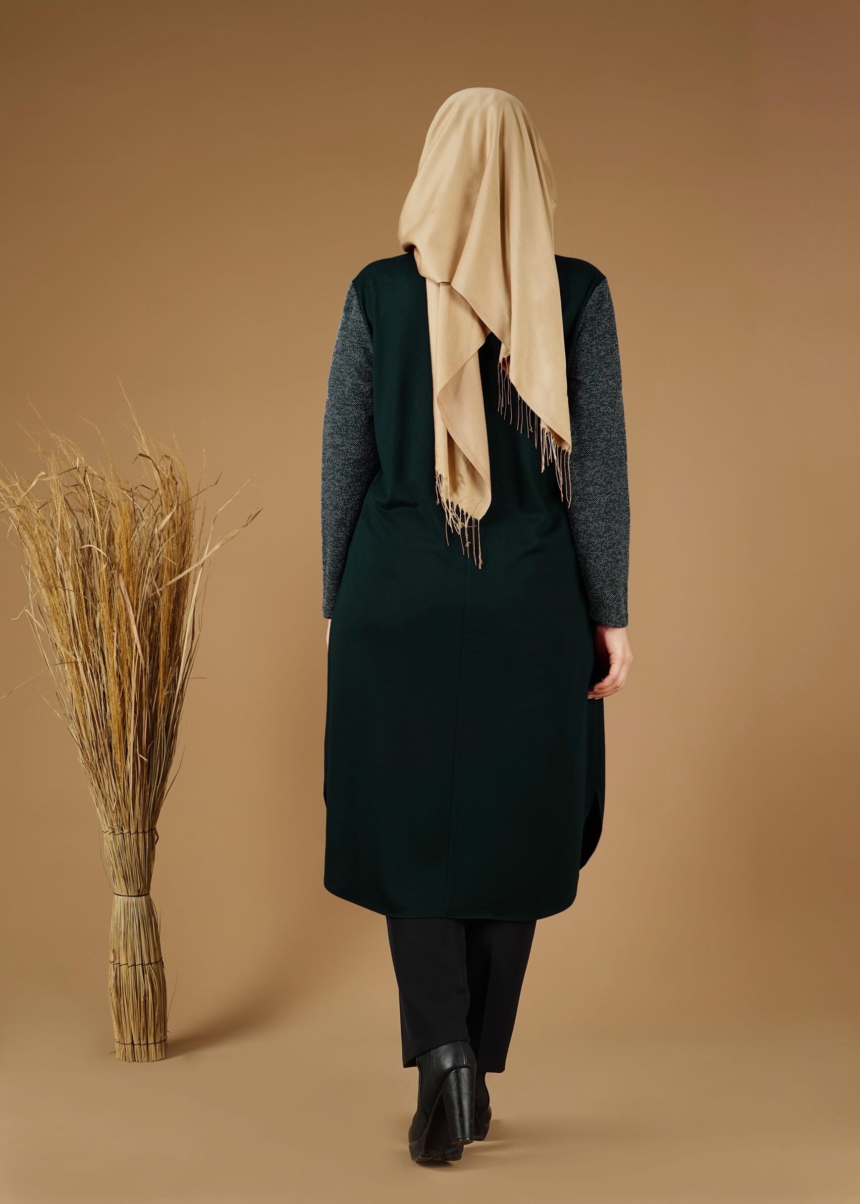 Tesettür giyim YEŞİL YAKASI FERMUAR DETAYLI TUNİK 2659