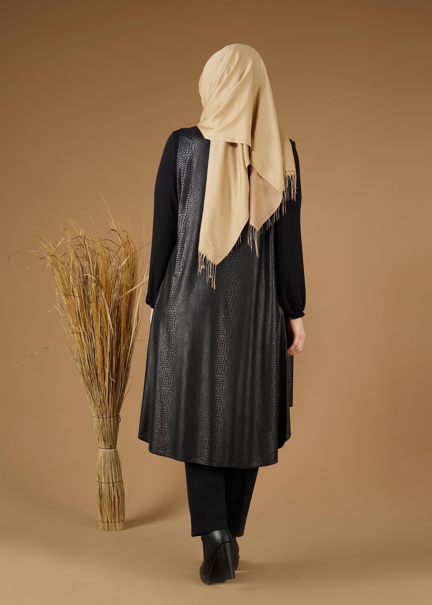 Tesettür giyim SİYAH 2663 TUNİK