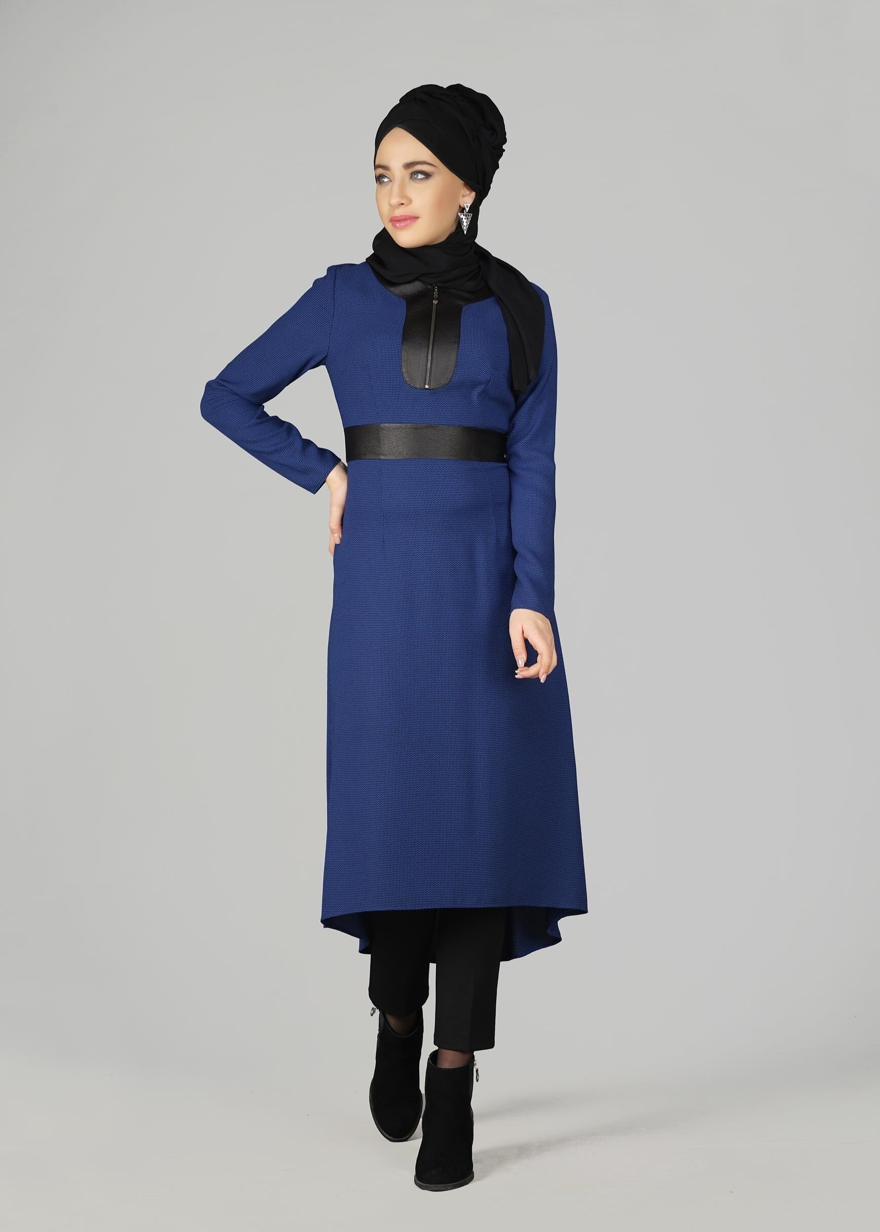 Tesettür giyim LACİVERT YAKASI FERMUAR DETAYLI TUNİK 4010