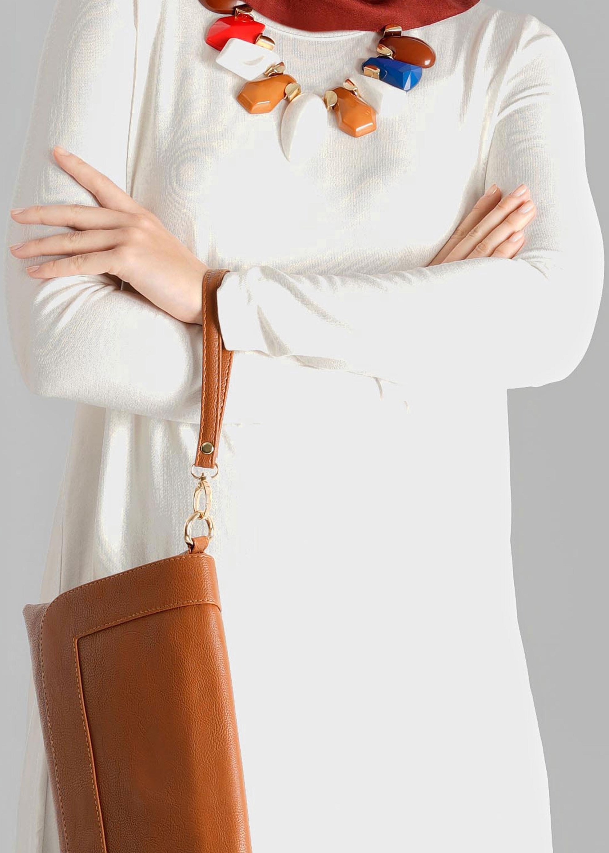 Tesettür giyim BEYAZ DÜZ TUNİK 4709