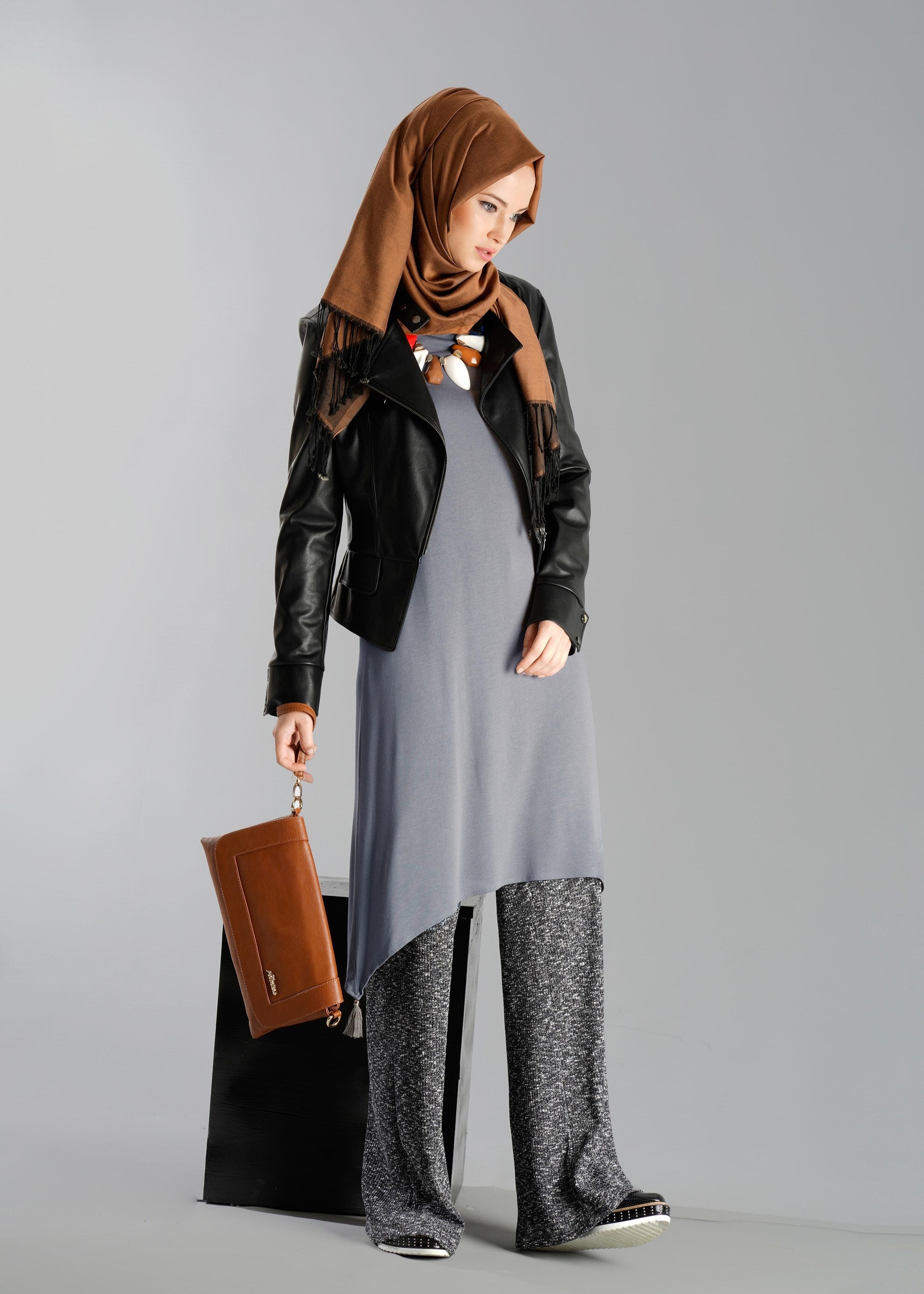 Tesettür giyim GRİ 4712 TUNİK