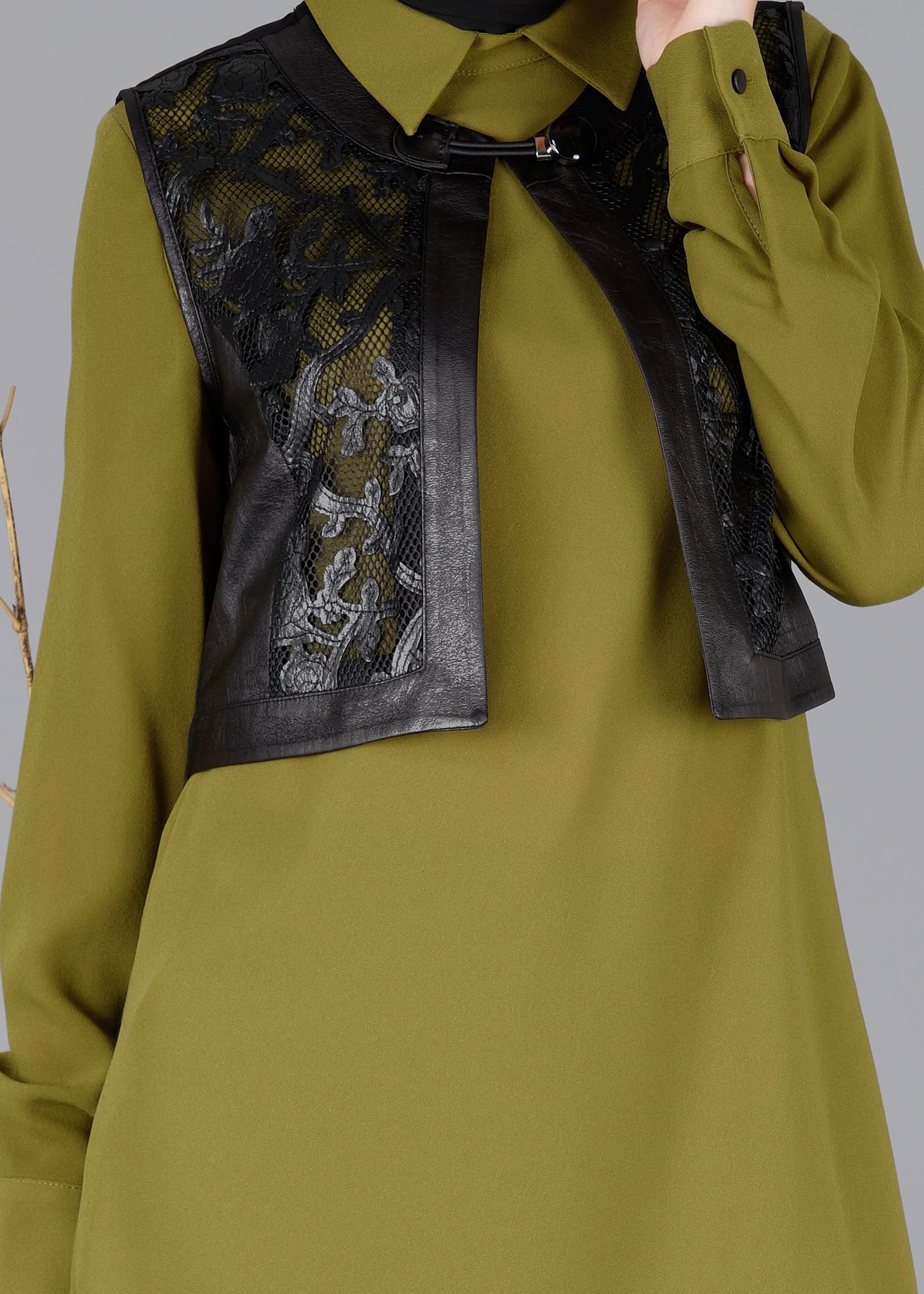 Tesettür giyim YEŞİL SİVRİ YAKA PARÇALI 2&prime;li TUNİK 4723