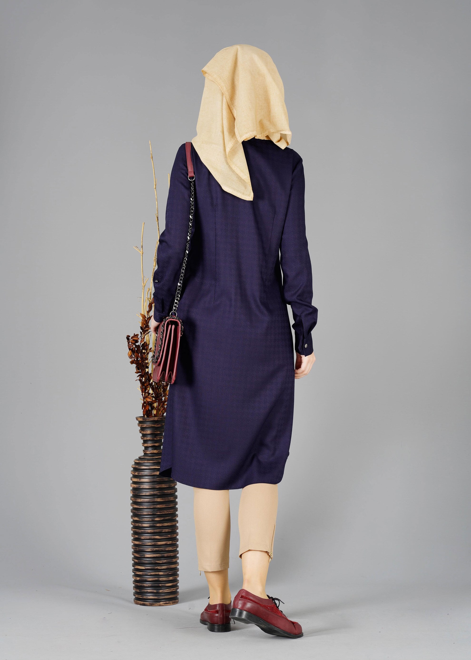 Tesettür giyim LACİVERT DOKULU CEPLİ TUNİK 4732