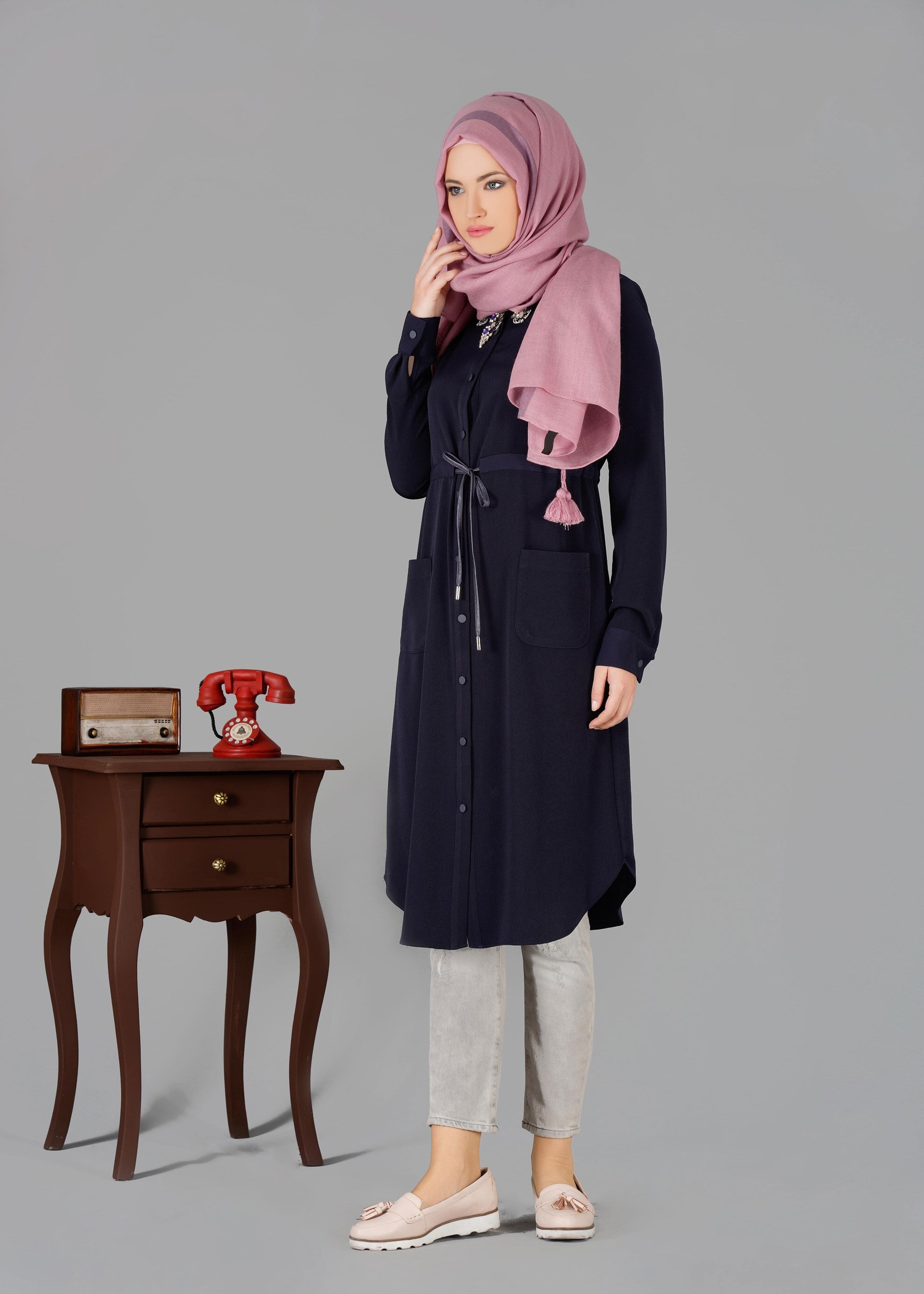 Tesettür giyim LACİVERT BELİ BÜZGÜLÜ BAĞCIKLI TUNİK 4736