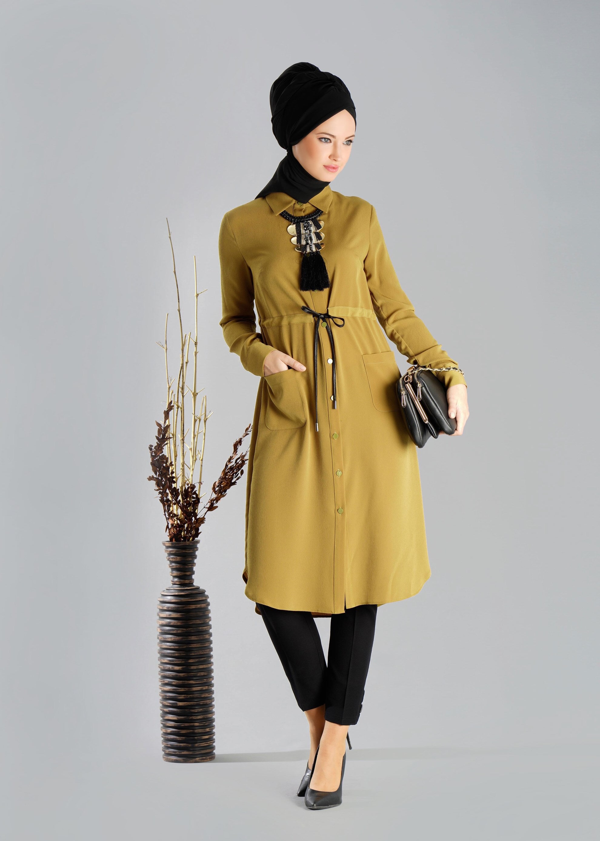 Tesettür giyim YEŞİL BELİ BÜZGÜLÜ BAĞCIKLI TUNİK 4736