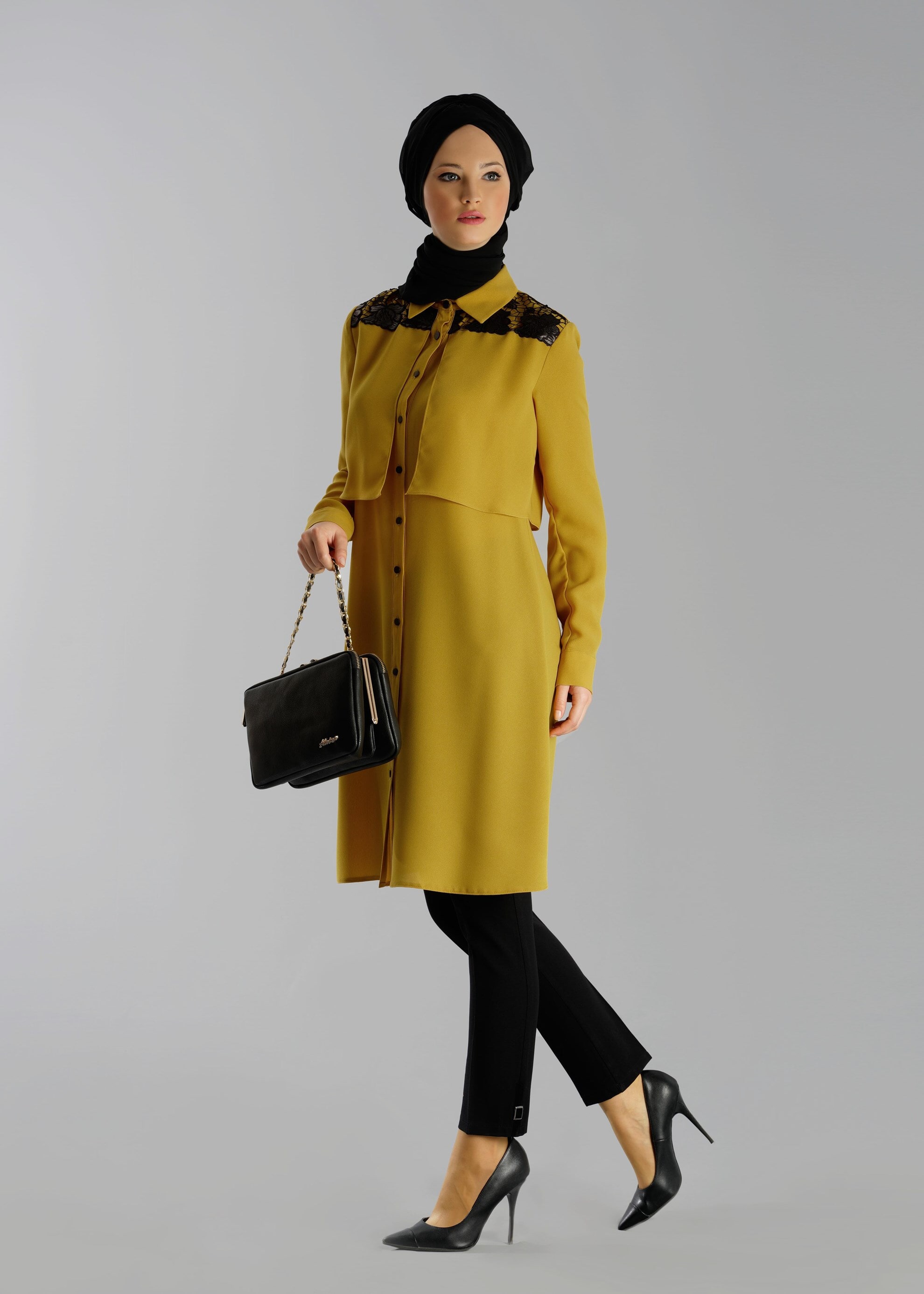 Tesettür giyim SARI DANTEL DETAYLI DÜĞMELİ TUNİK 4740