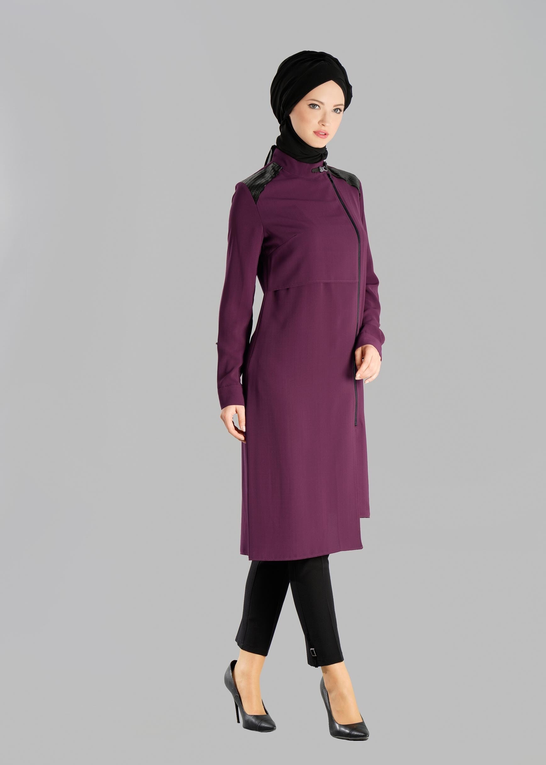 Tesettür giyim BORDO OMUZ DETAYLI FERMUARLI TUNİK 4741