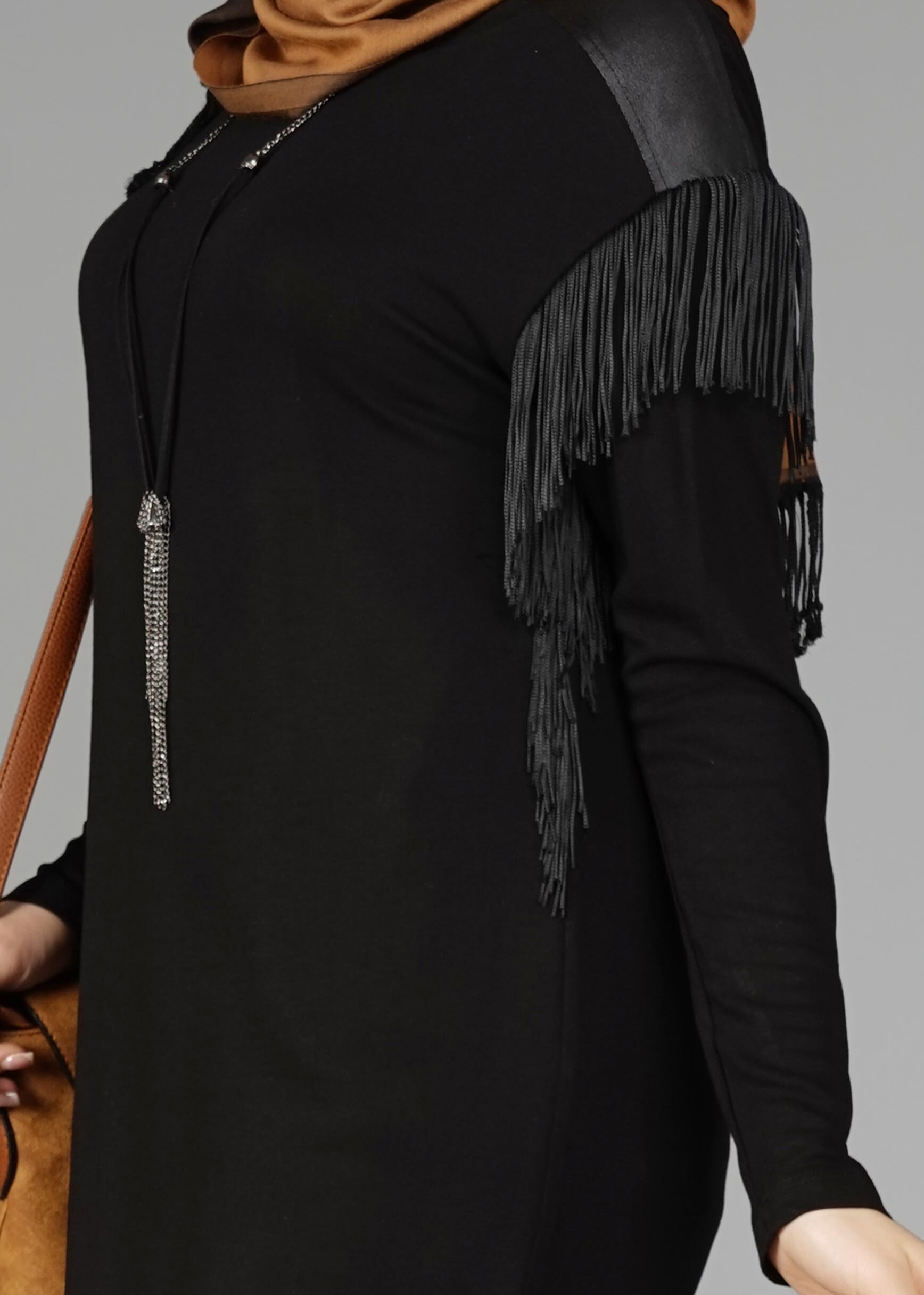 Tesettür giyim SİYAH KOLLARI SAÇAKLI TUNİK 4744