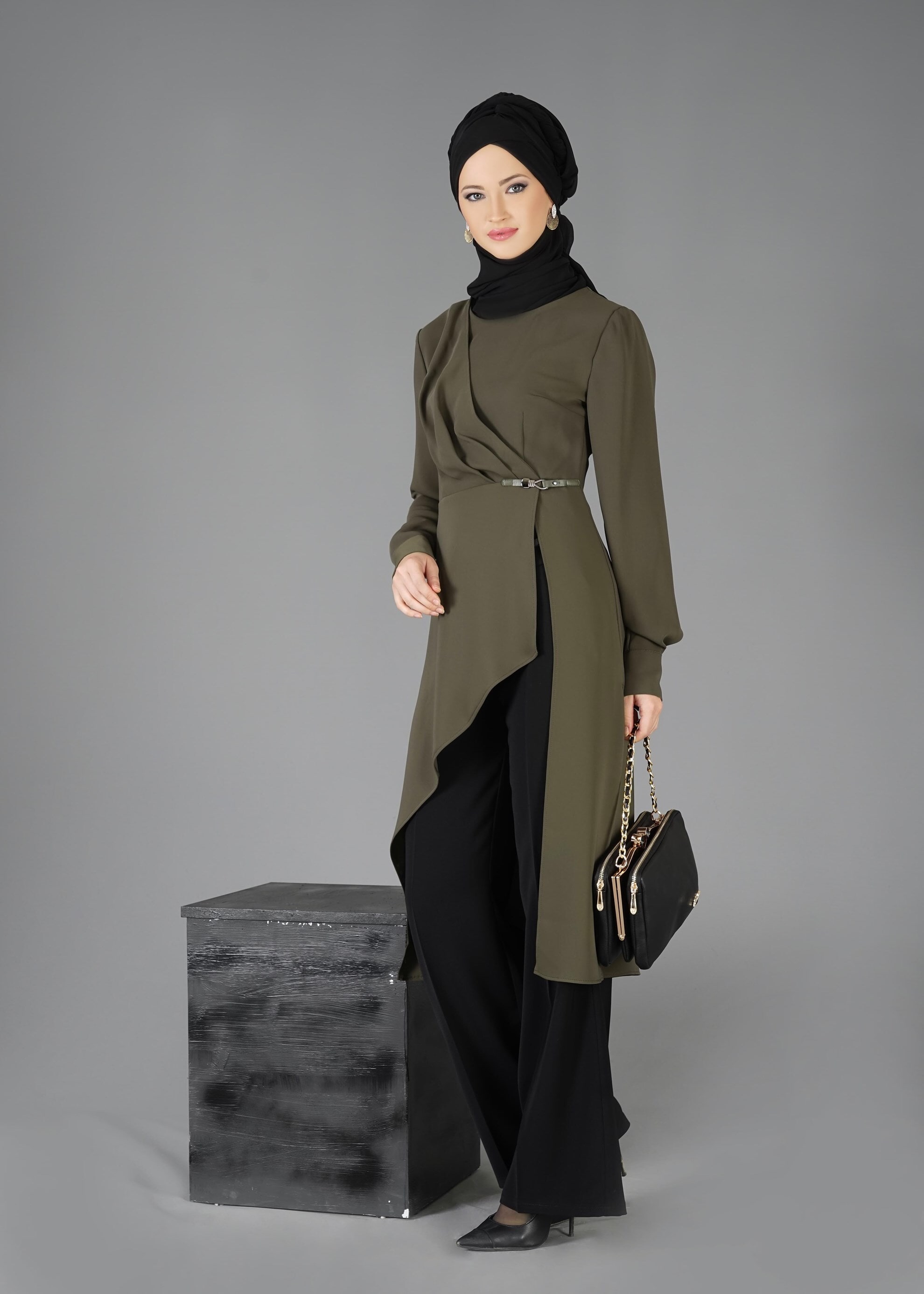 Tesettür giyim HAKİ ASİMETRİK KESİM KLASİK TUNİK 4768