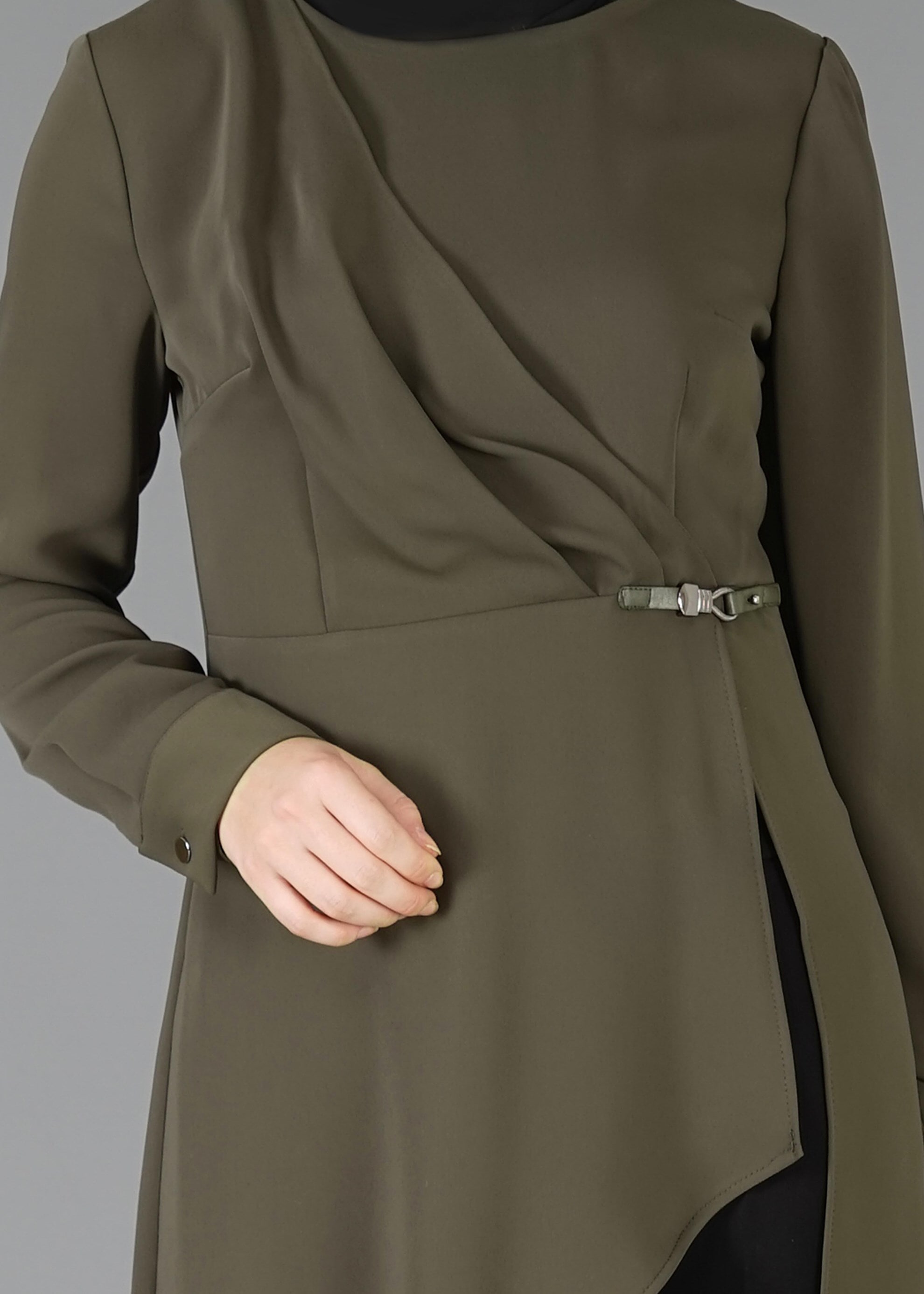 Tesettür giyim HAKİ ASİMETRİK KESİM KLASİK TUNİK 4768