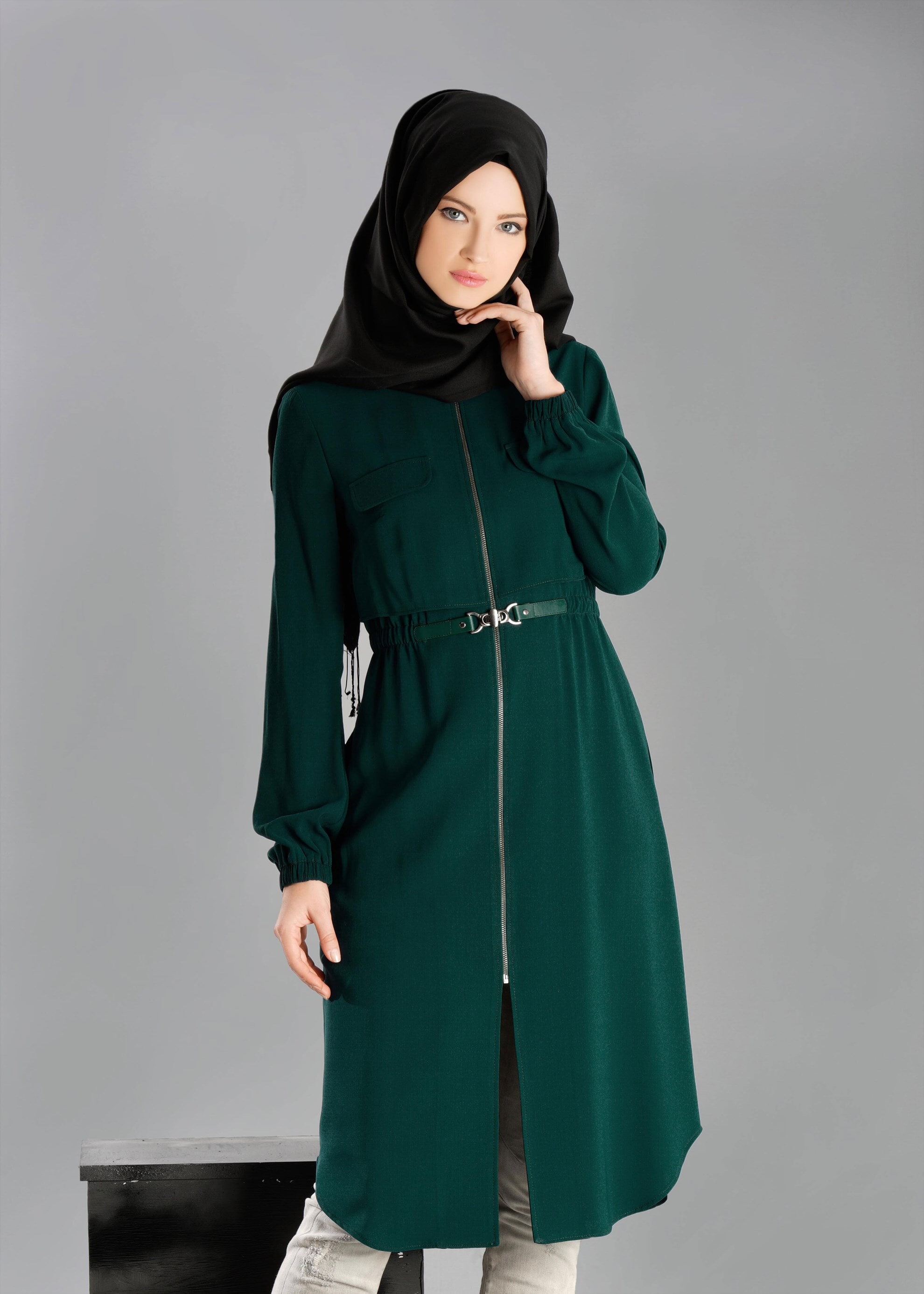 Tesettür giyim YEŞİL BELİ BÜZGÜLÜ FERMUARLI TUNİK 4777
