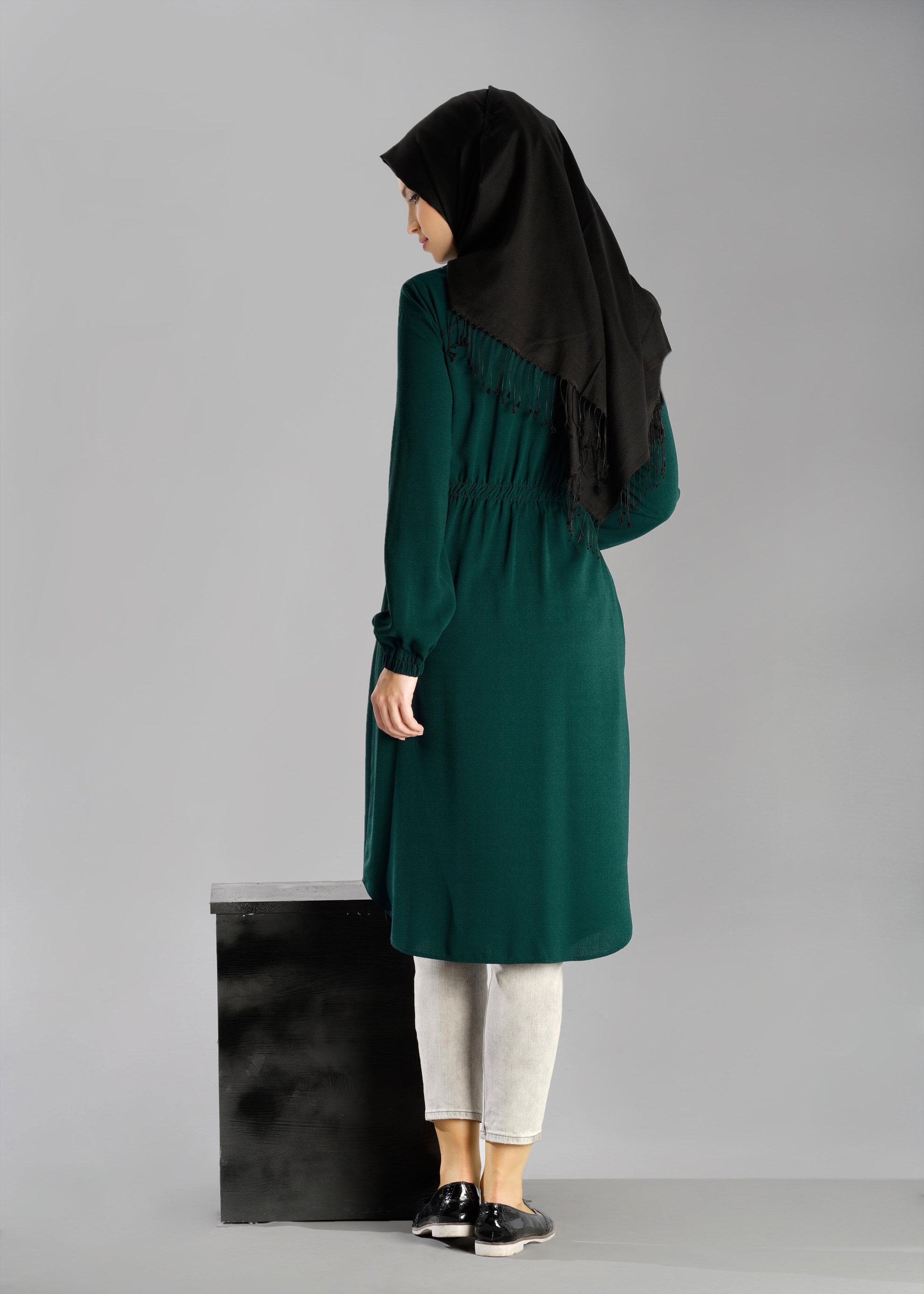 Tesettür giyim YEŞİL BELİ BÜZGÜLÜ FERMUARLI TUNİK 4777