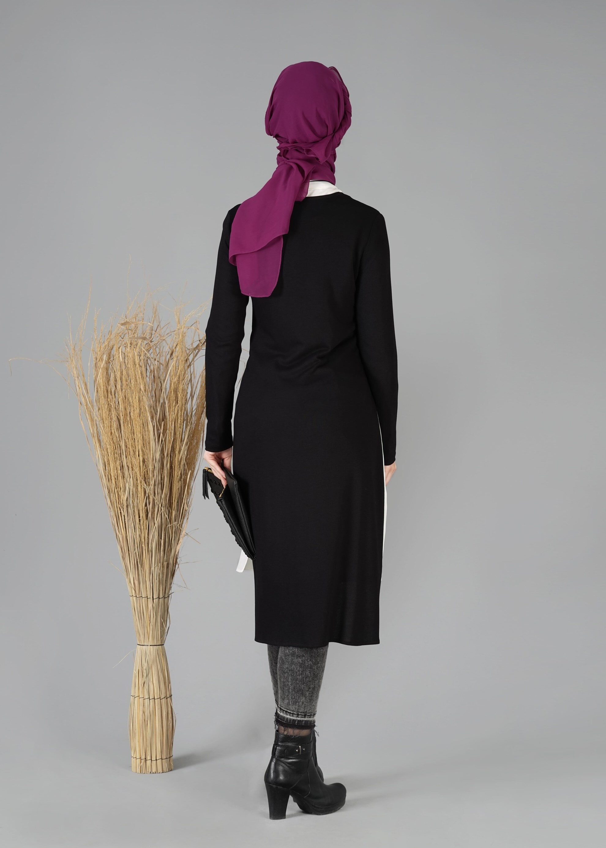 Tesettür giyim BEYAZ BELDEN BAĞLAMALI 2&prime;li TUNİK 4778