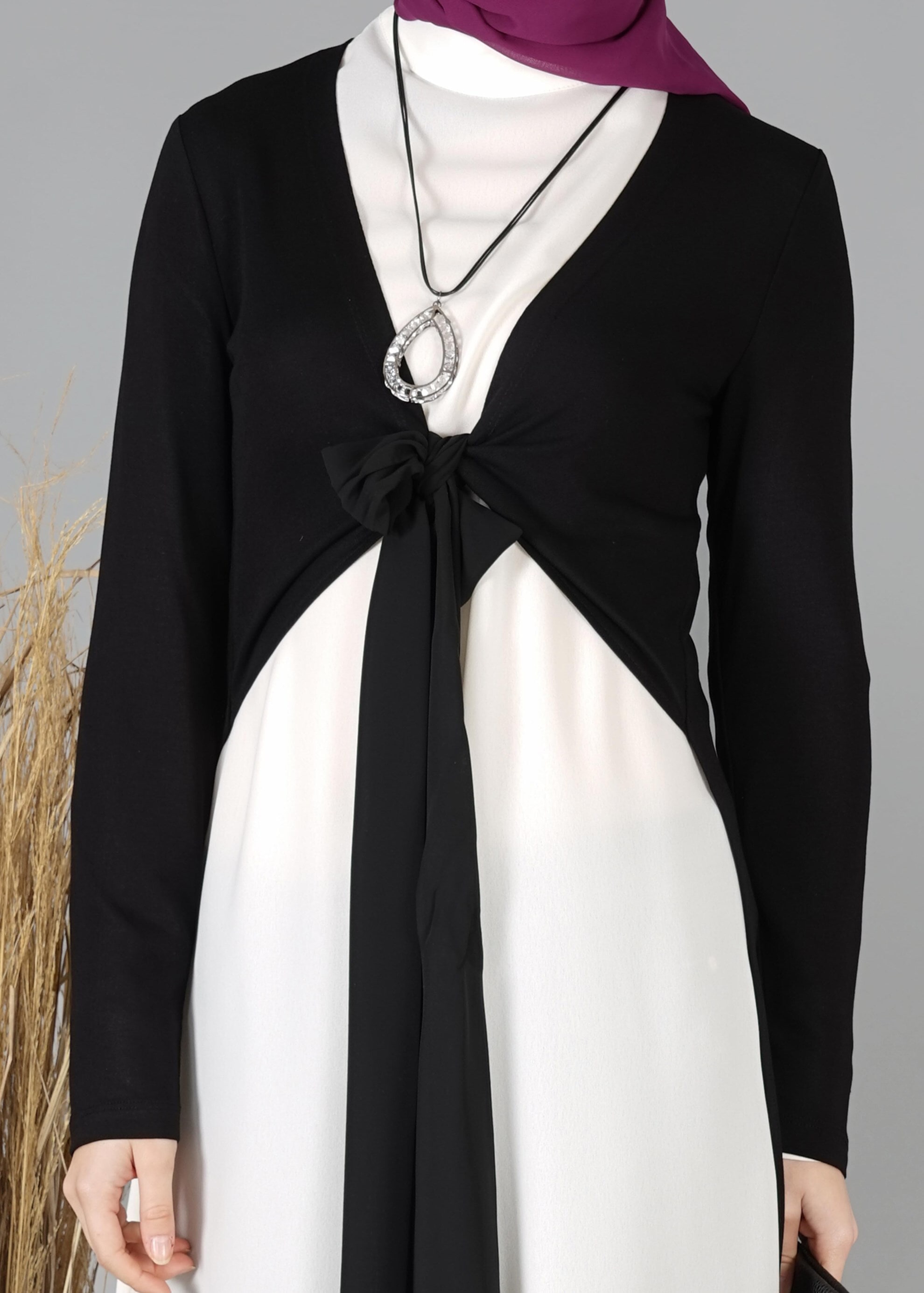 Tesettür giyim BEYAZ BELDEN BAĞLAMALI 2&prime;li TUNİK 4778