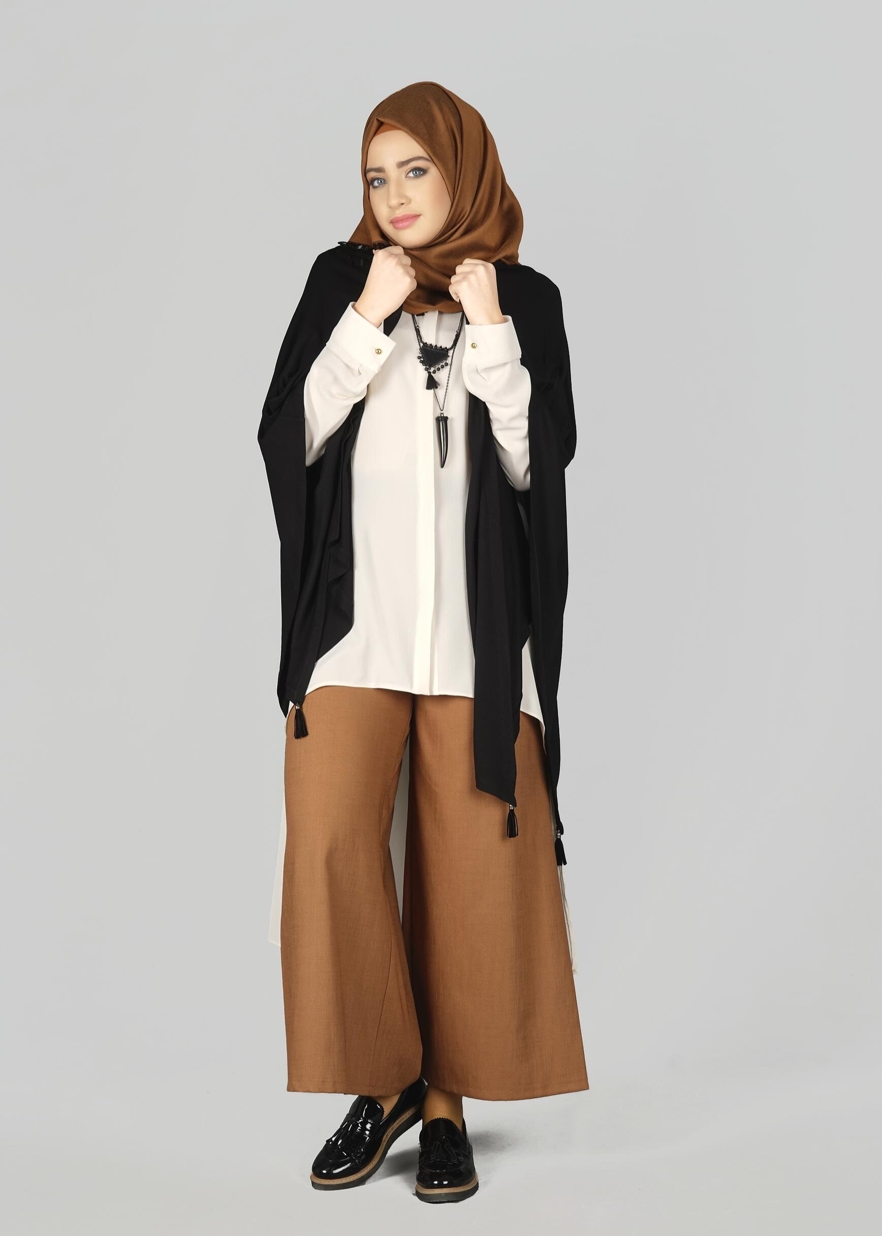 Tesettür giyim SİYAH ASİMETRİK KESİM TUNİK 4841