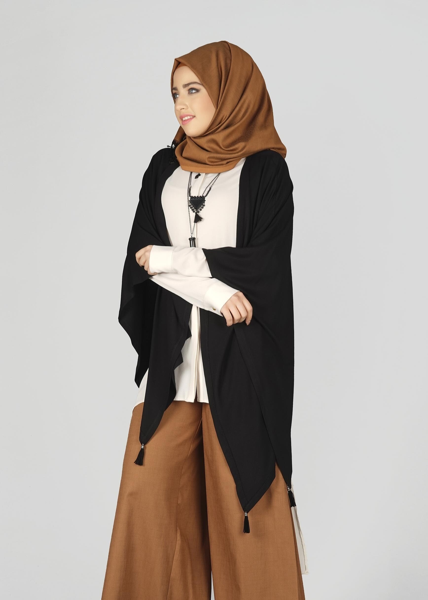 Tesettür giyim SİYAH ASİMETRİK KESİM TUNİK 4841