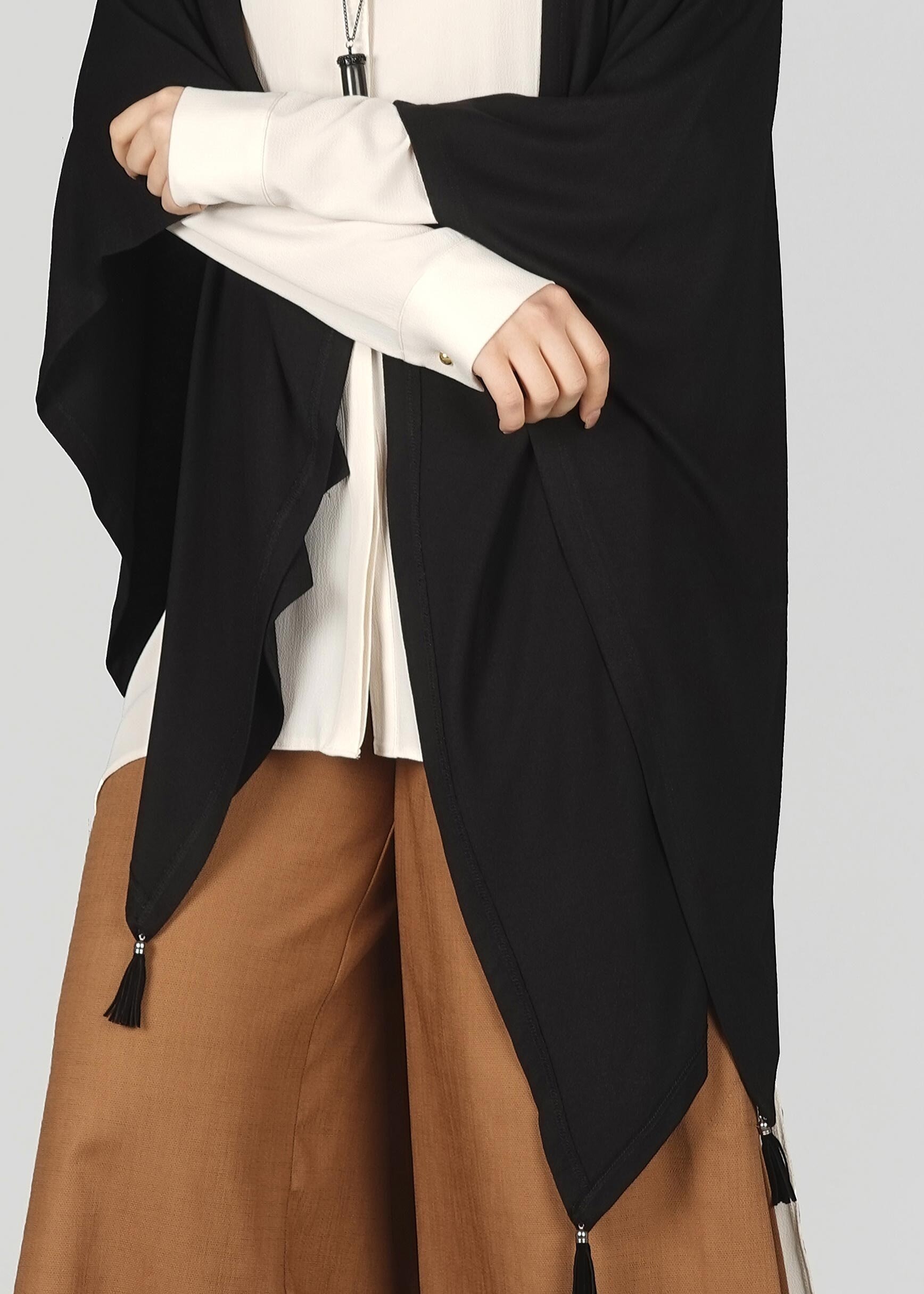 Tesettür giyim SİYAH ASİMETRİK KESİM TUNİK 4841