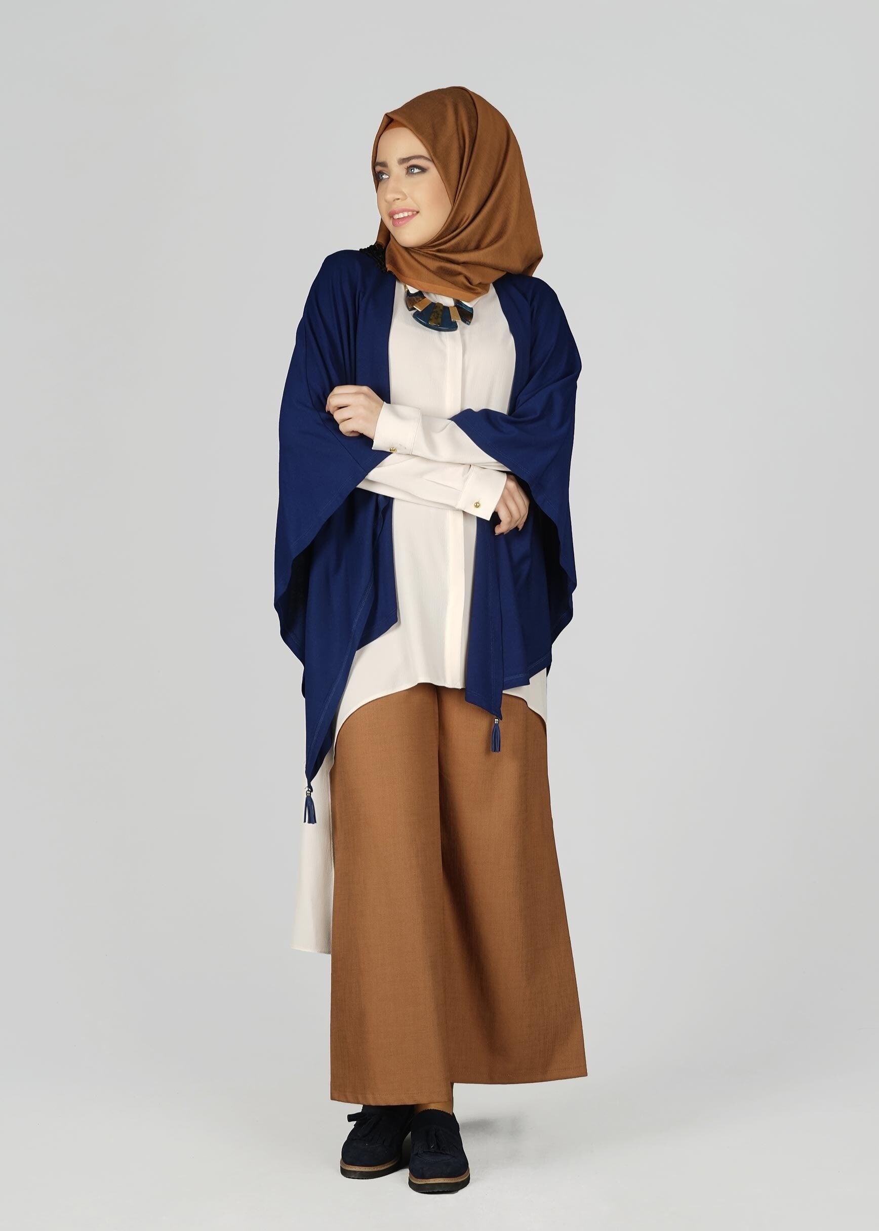 Tesettür giyim LACİVERT ASİMETRİK KESİM TUNİK 4841