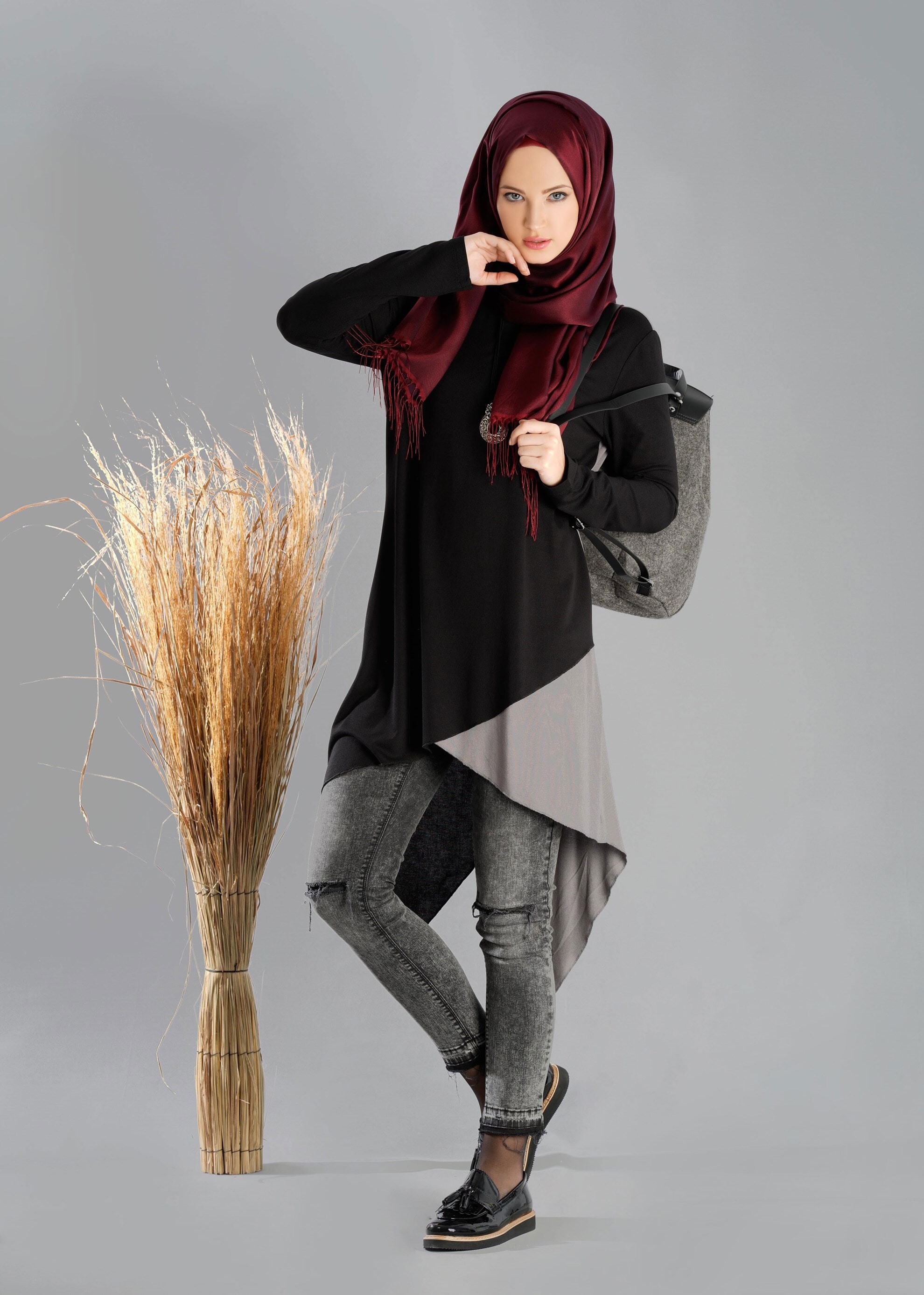 Tesettür giyim SİYAH ASİMETRİK KESİM TUNİK 4844