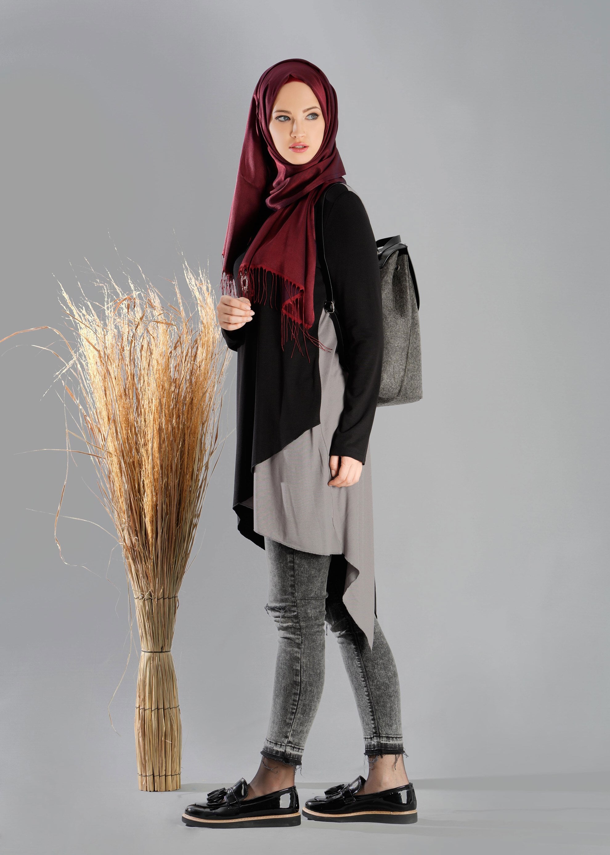 Tesettür giyim SİYAH ASİMETRİK KESİM TUNİK 4844