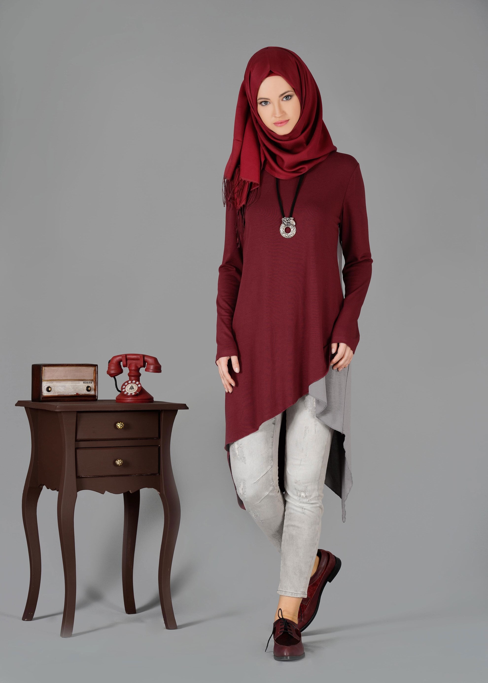 Tesettür giyim BORDO ASİMETRİK KESİM TUNİK 4844