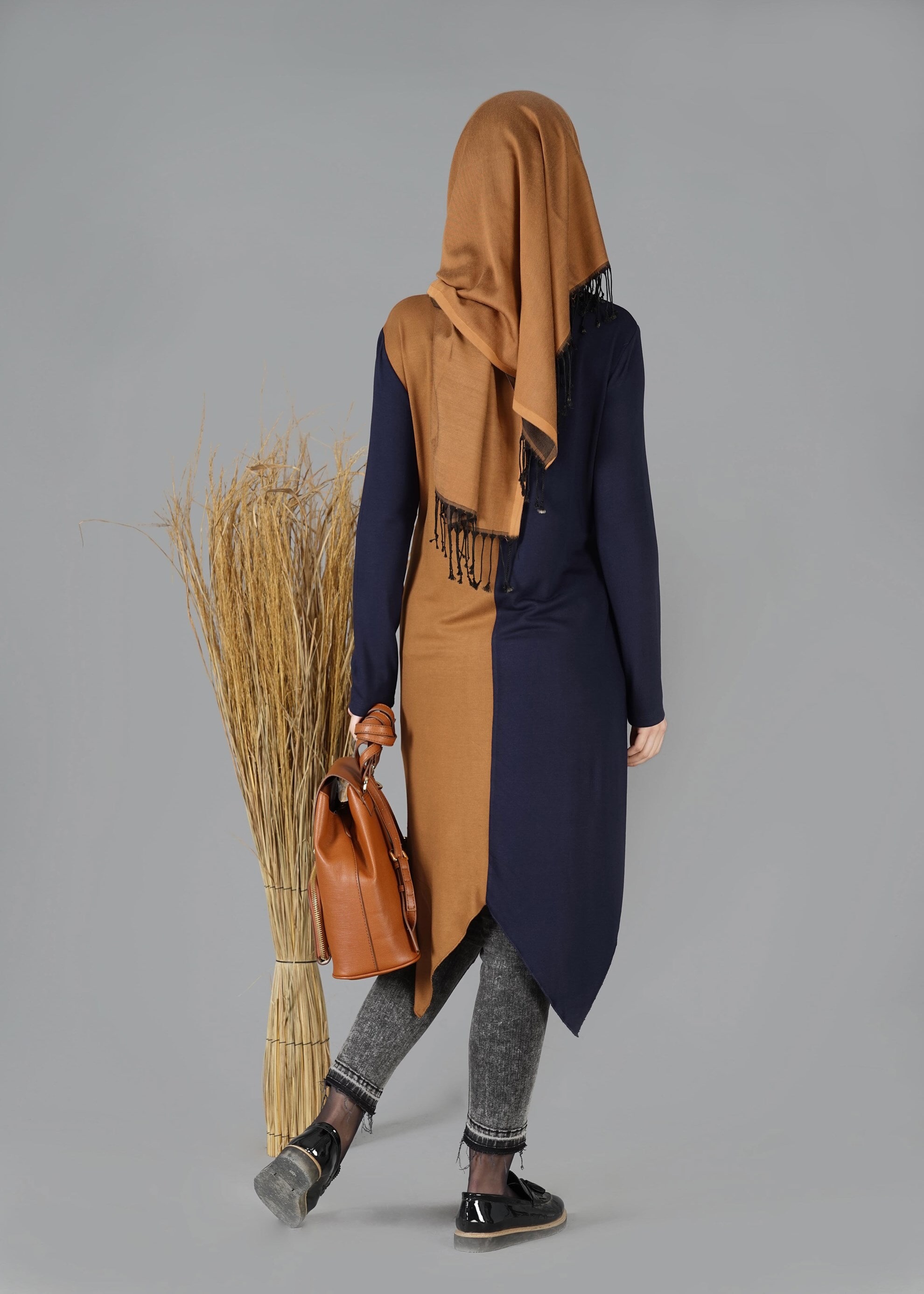 Tesettür giyim LACİVERT ASİMETRİK KESİM TUNİK 4844