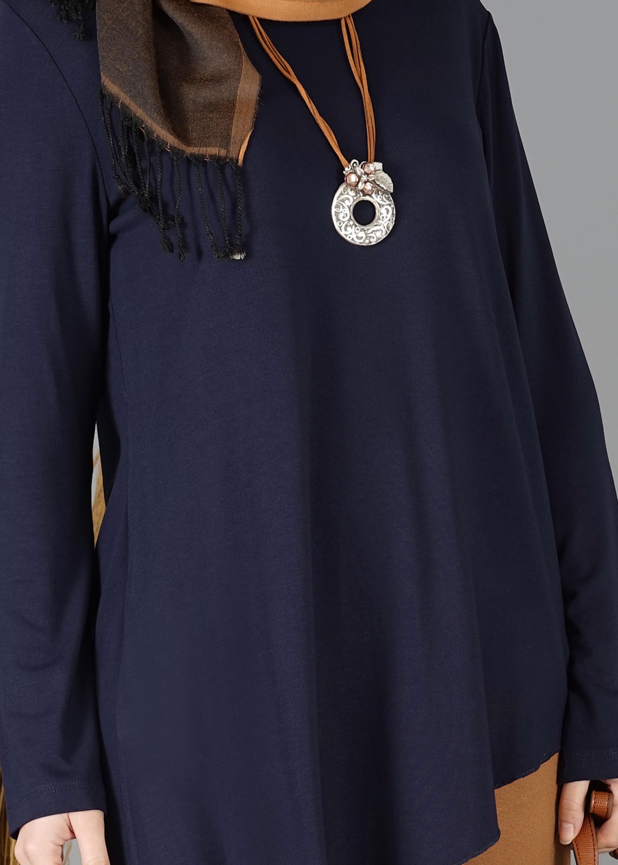 Tesettür giyim LACİVERT ASİMETRİK KESİM TUNİK 4844