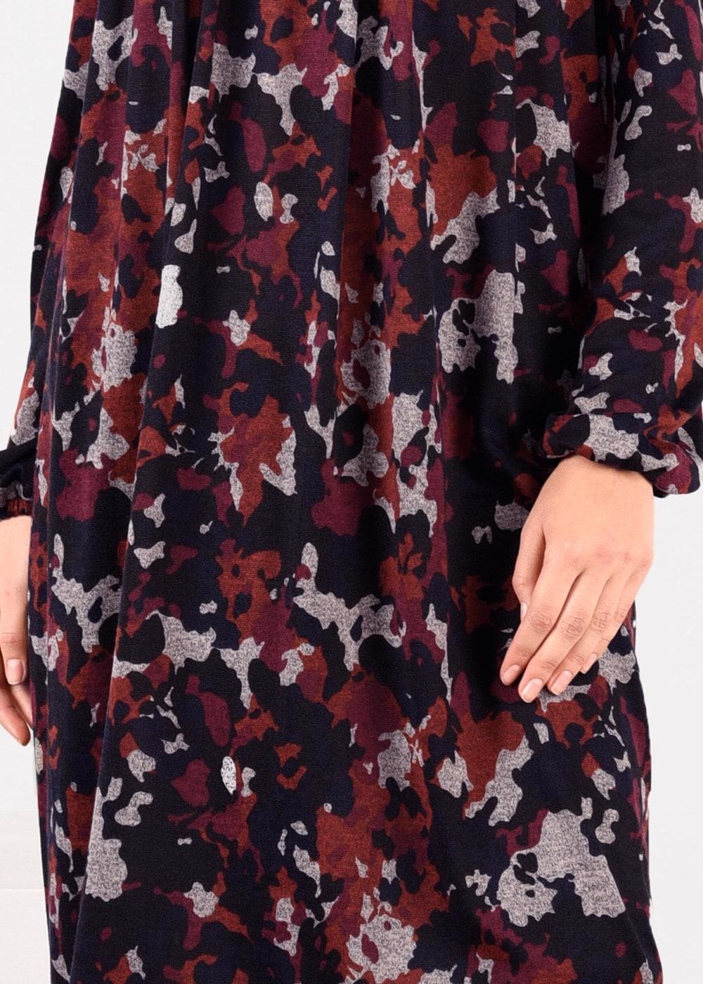 Tesettür giyim FUŞYA MANŞETLERİ LASTİKLİ DESENLİ TUNİK 4865 