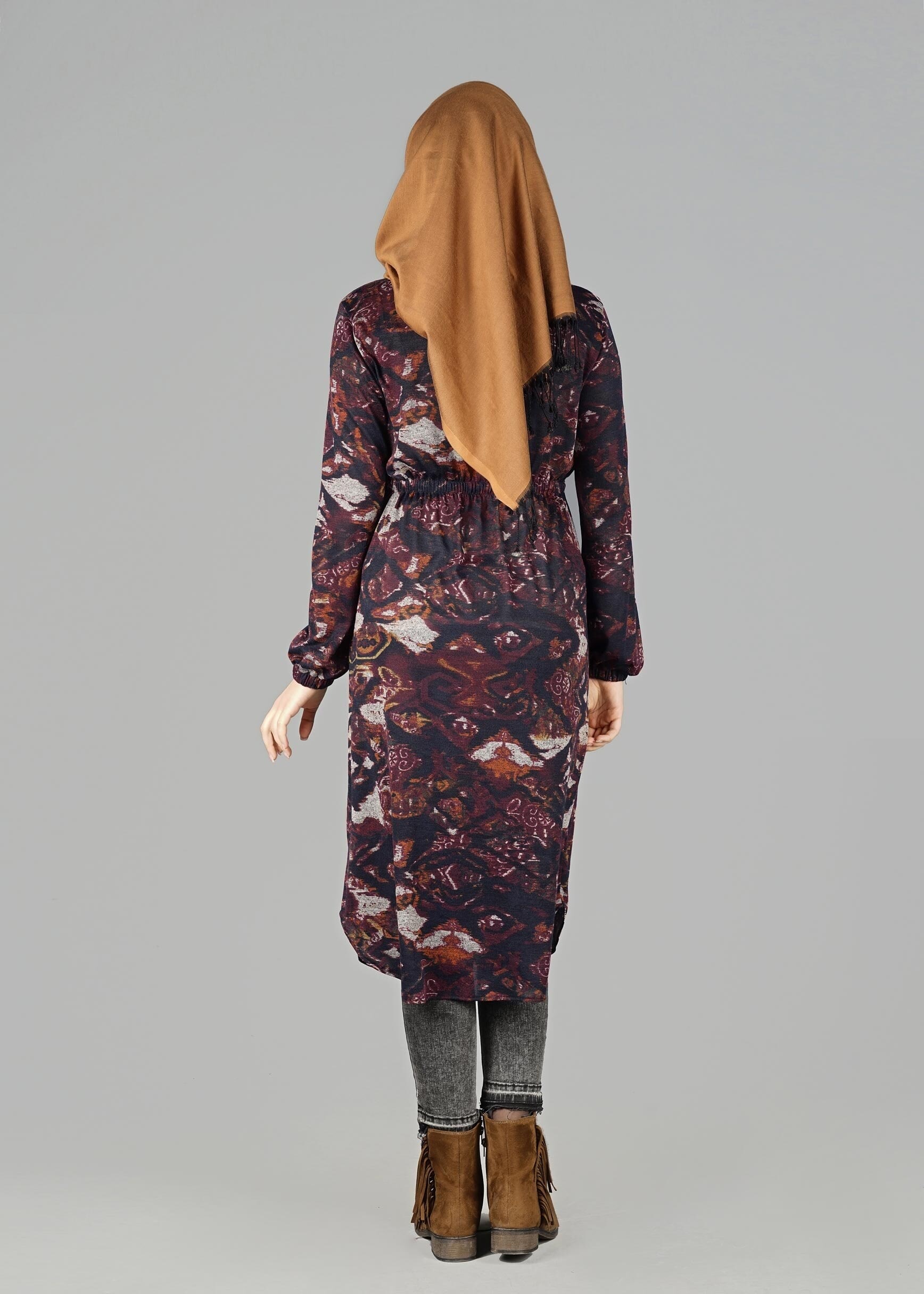 Tesettür giyim BORDO BELİ BÜZGÜLÜ MANŞETLERİ LASTİKLİ DESENLİ TUNİK 4866 