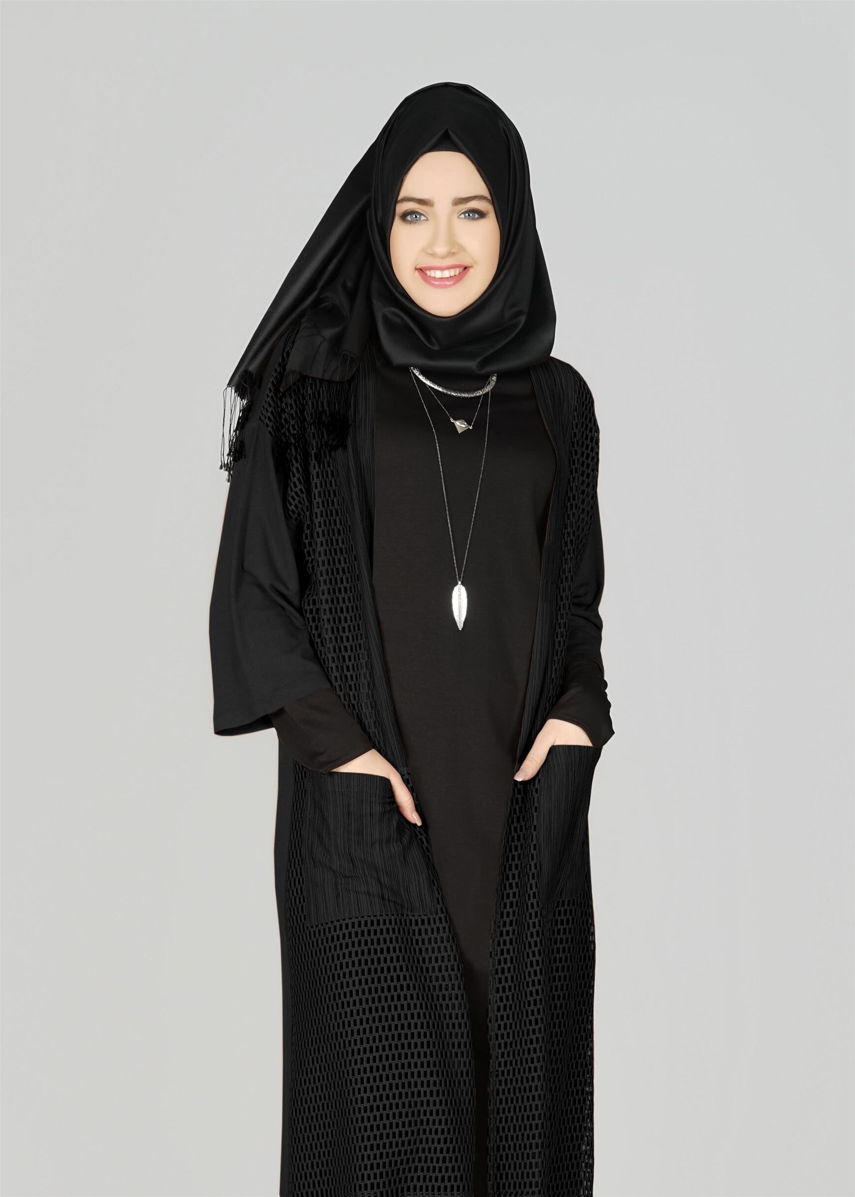 Tesettür giyim SİYAH FİLE DETAYLI TUNİK 4871