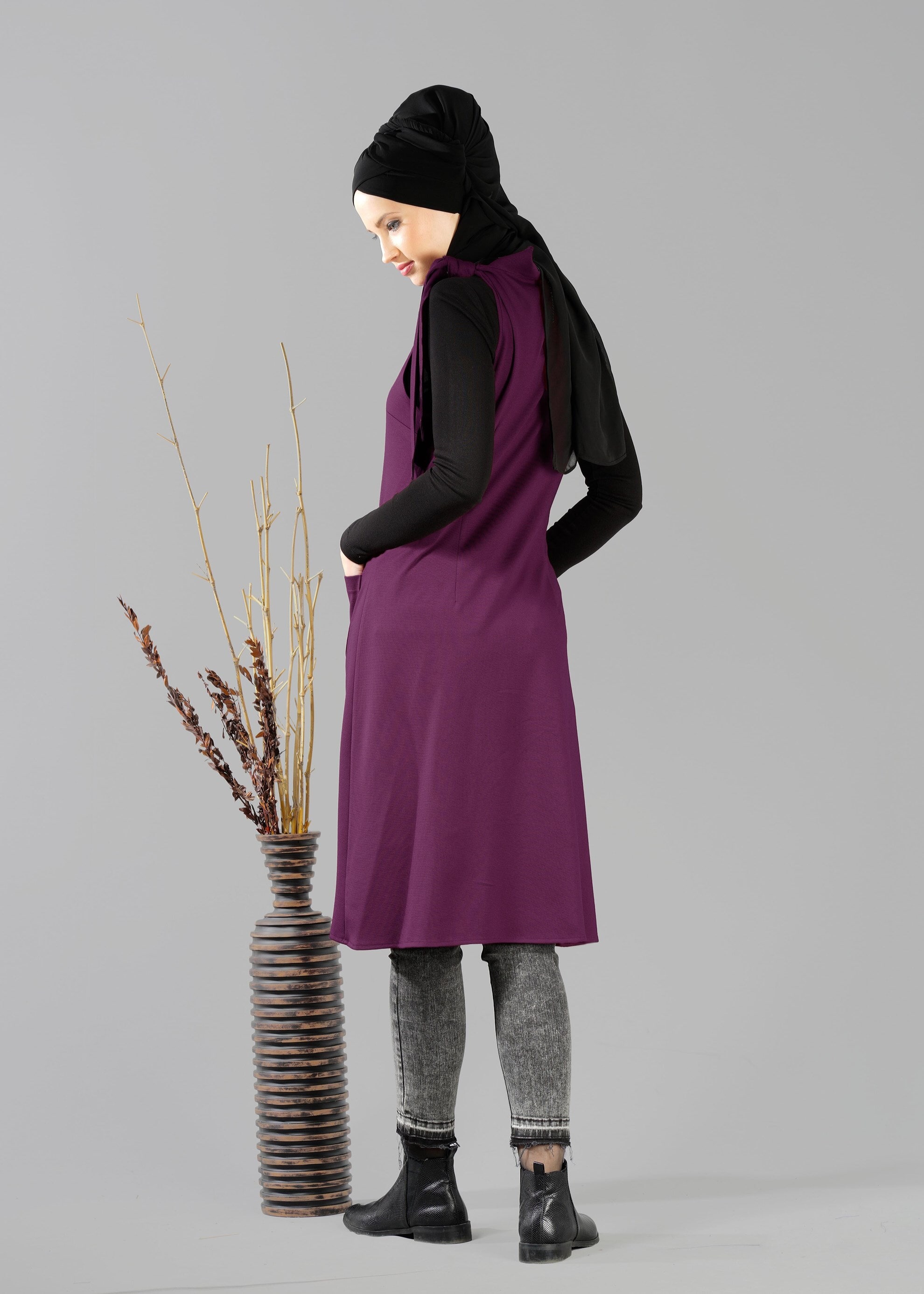 Tesettür giyim MOR KOLSUZ TUNİK 4873