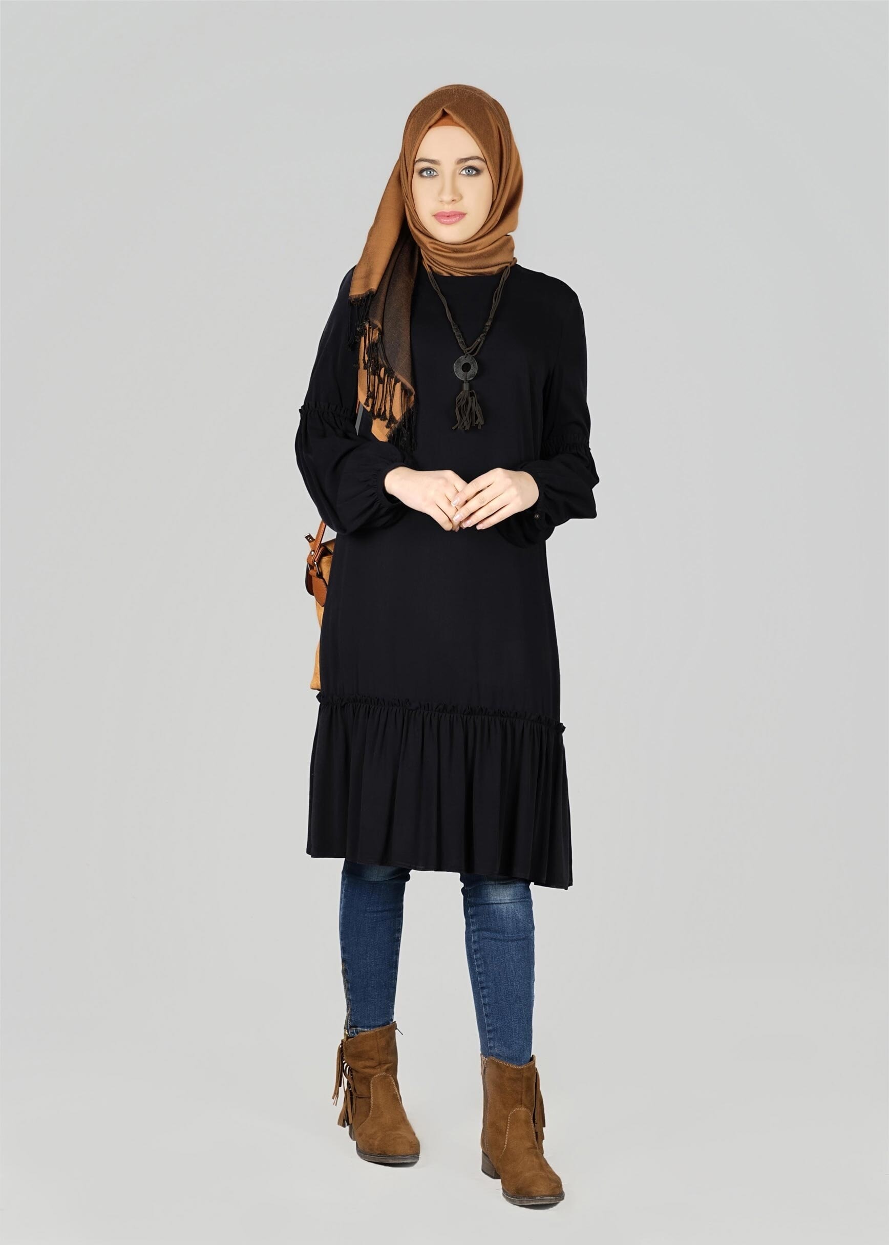 Tesettür giyim SİYAH 4916 TUNİK
