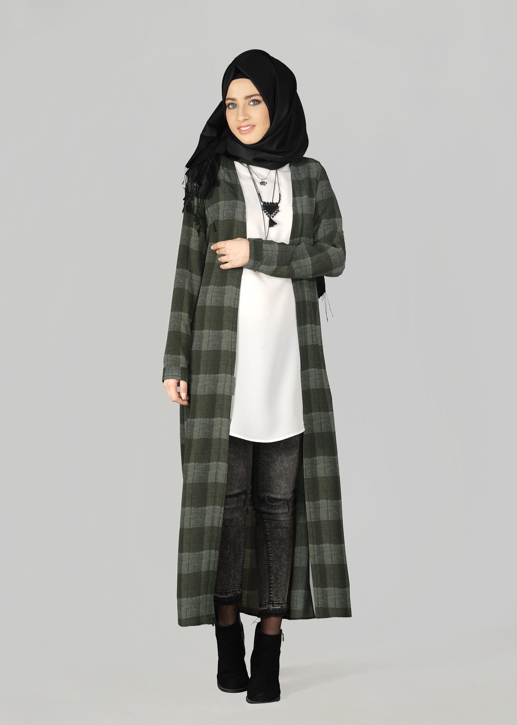 Tesettür giyim HAKİ KARE DESENLİ TUNİK 4928