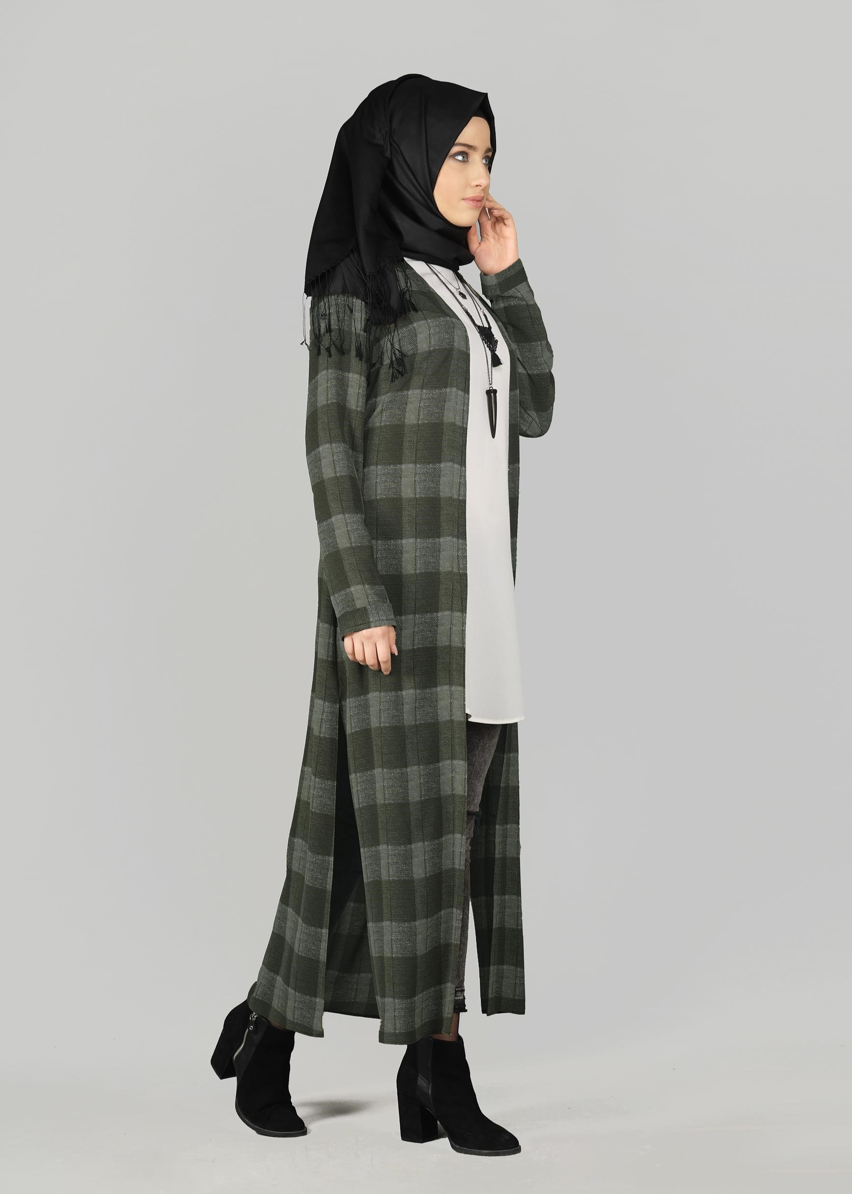 Tesettür giyim HAKİ KARE DESENLİ TUNİK 4928