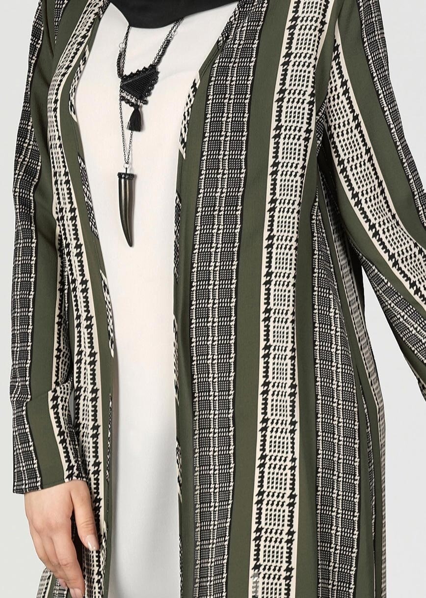 Tesettür giyim HAKİ DESENLİ PÜSKÜLLÜ TUNİK 4929