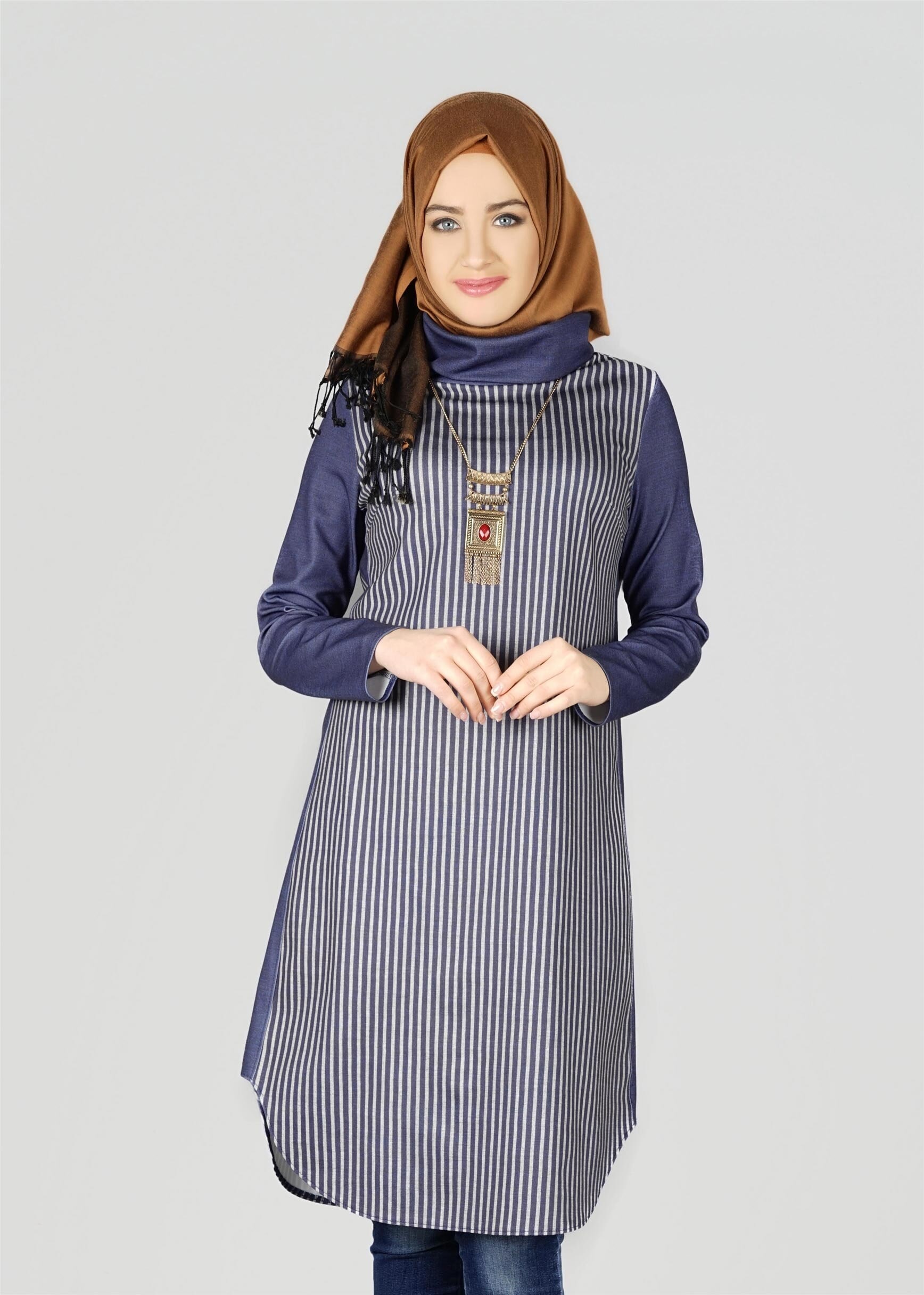 Tesettür giyim LACİVERT 4950 TUNİK
