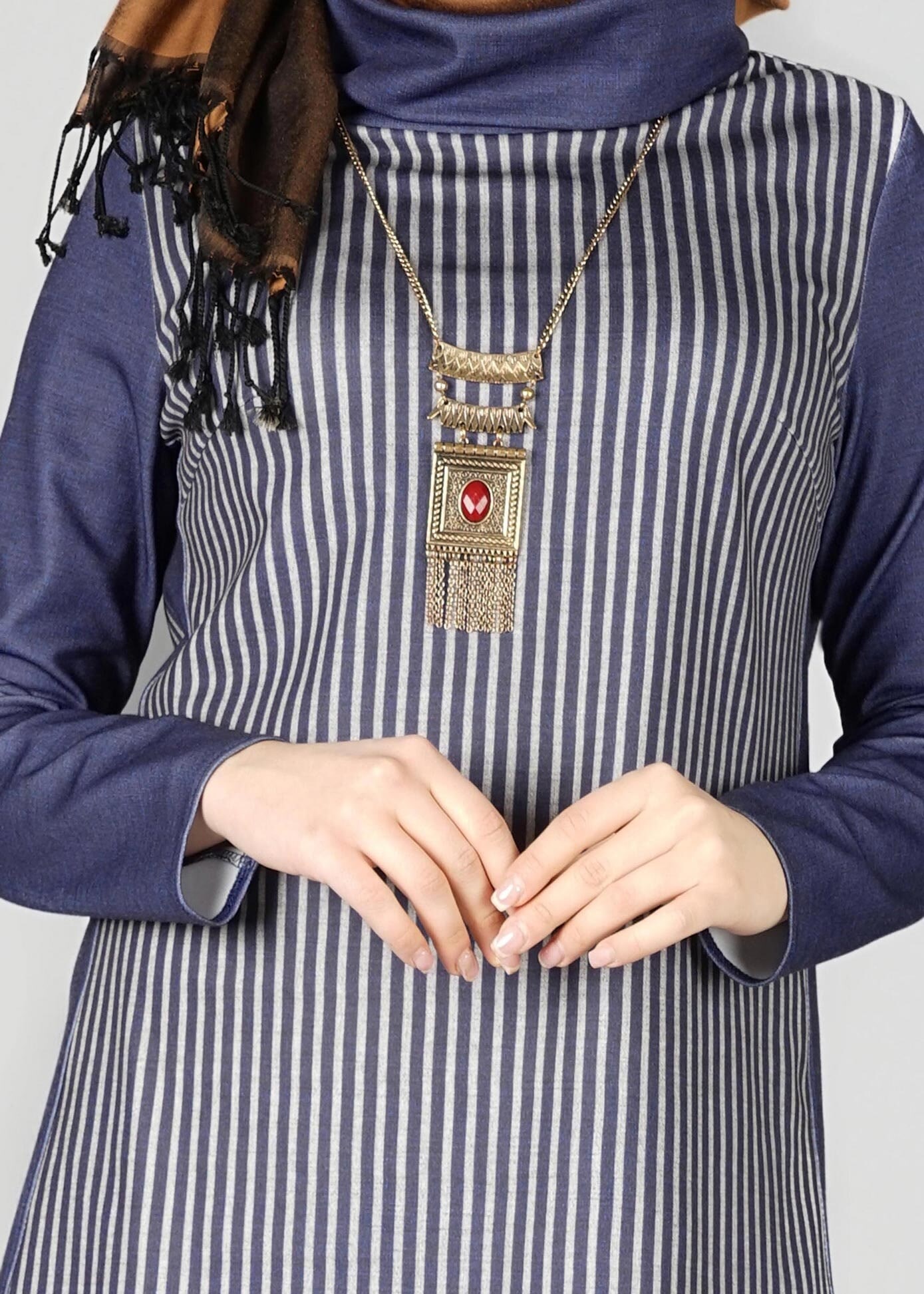 Tesettür giyim LACİVERT 4950 TUNİK