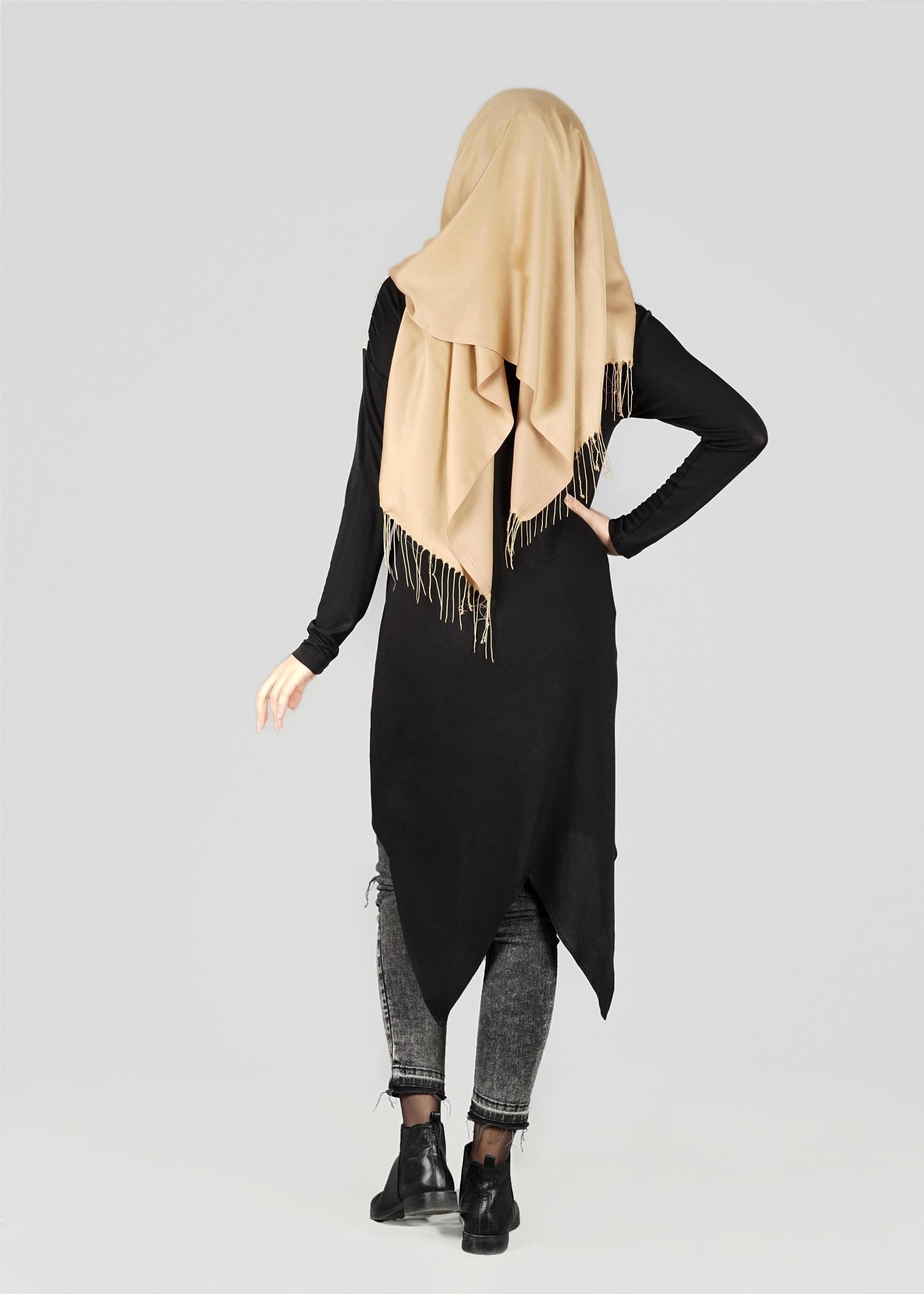 Tesettür giyim SİYAH CEPLİ ASİMETRİK KESİM TUNİK 4972 