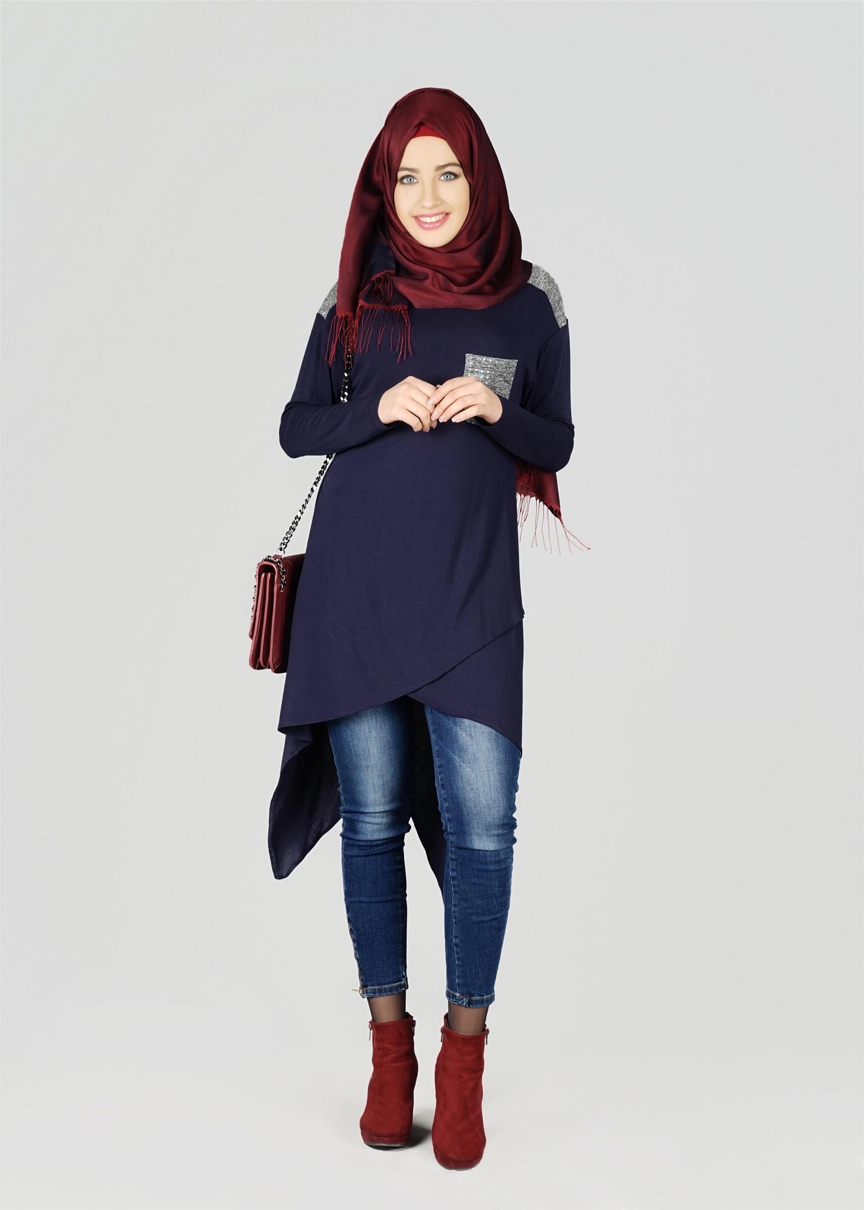 Tesettür giyim LACİVERT CEPLİ ASİMETRİK KESİM TUNİK 4972 