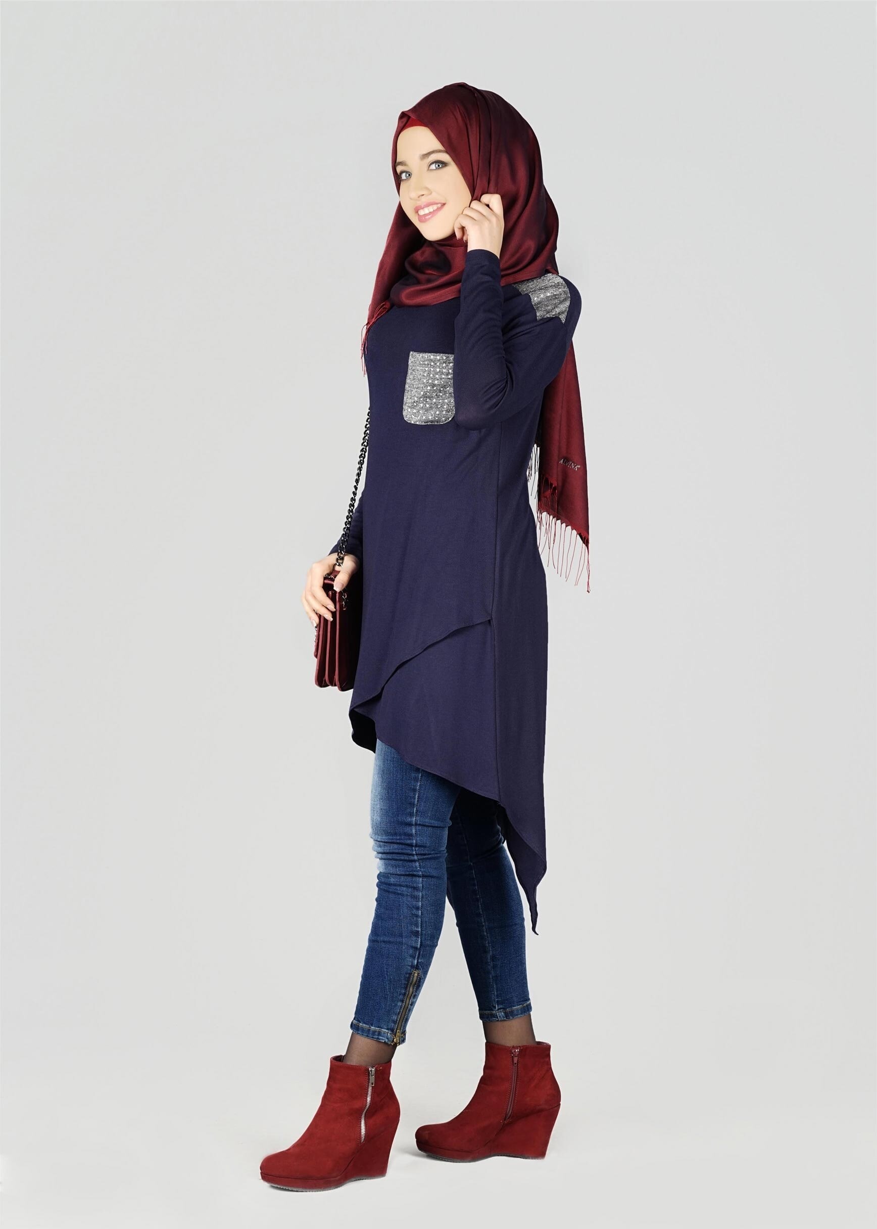 Tesettür giyim LACİVERT CEPLİ ASİMETRİK KESİM TUNİK 4972 