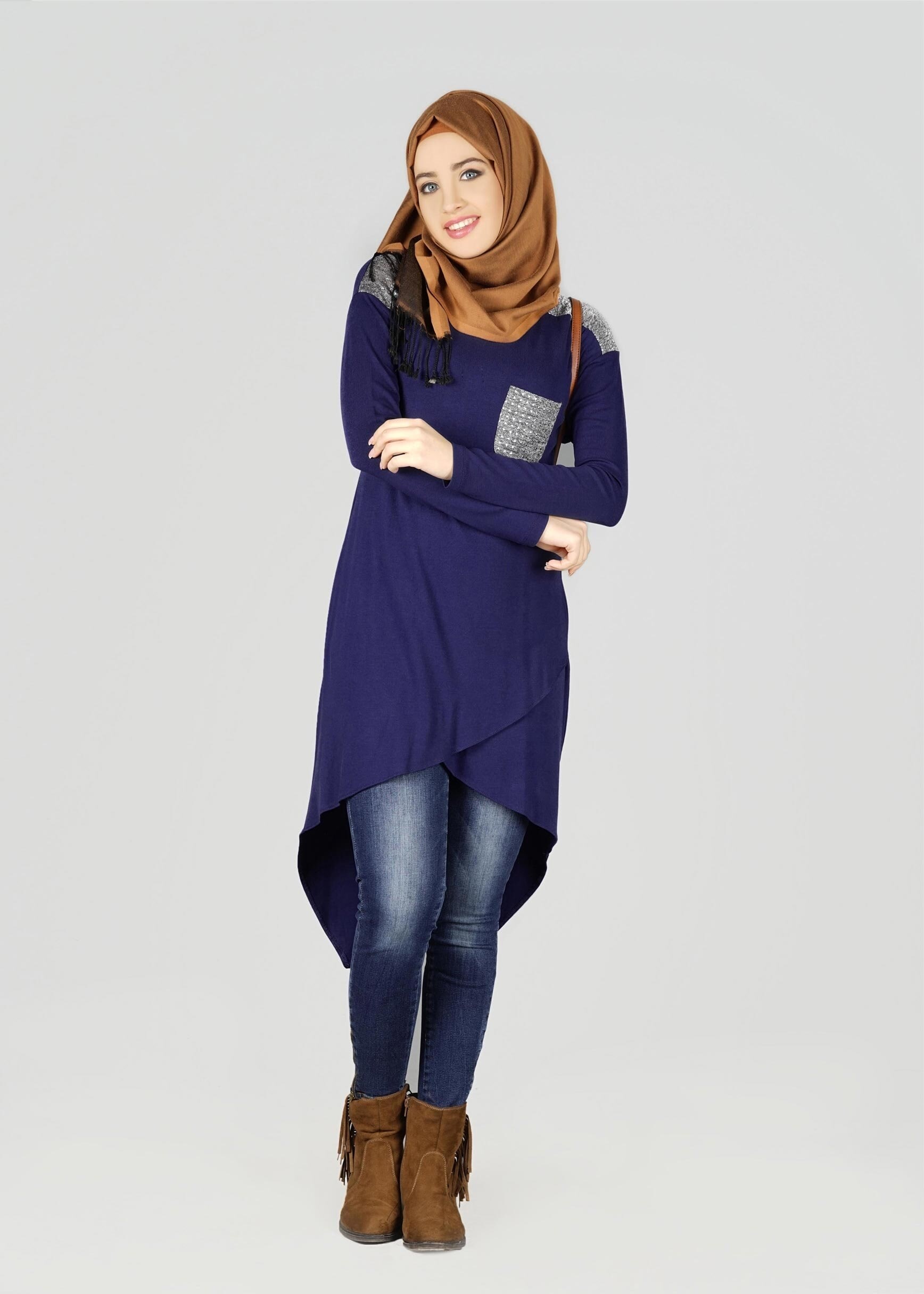 Tesettür giyim LACİVERT CEPLİ ASİMETRİK KESİM TUNİK 4972 