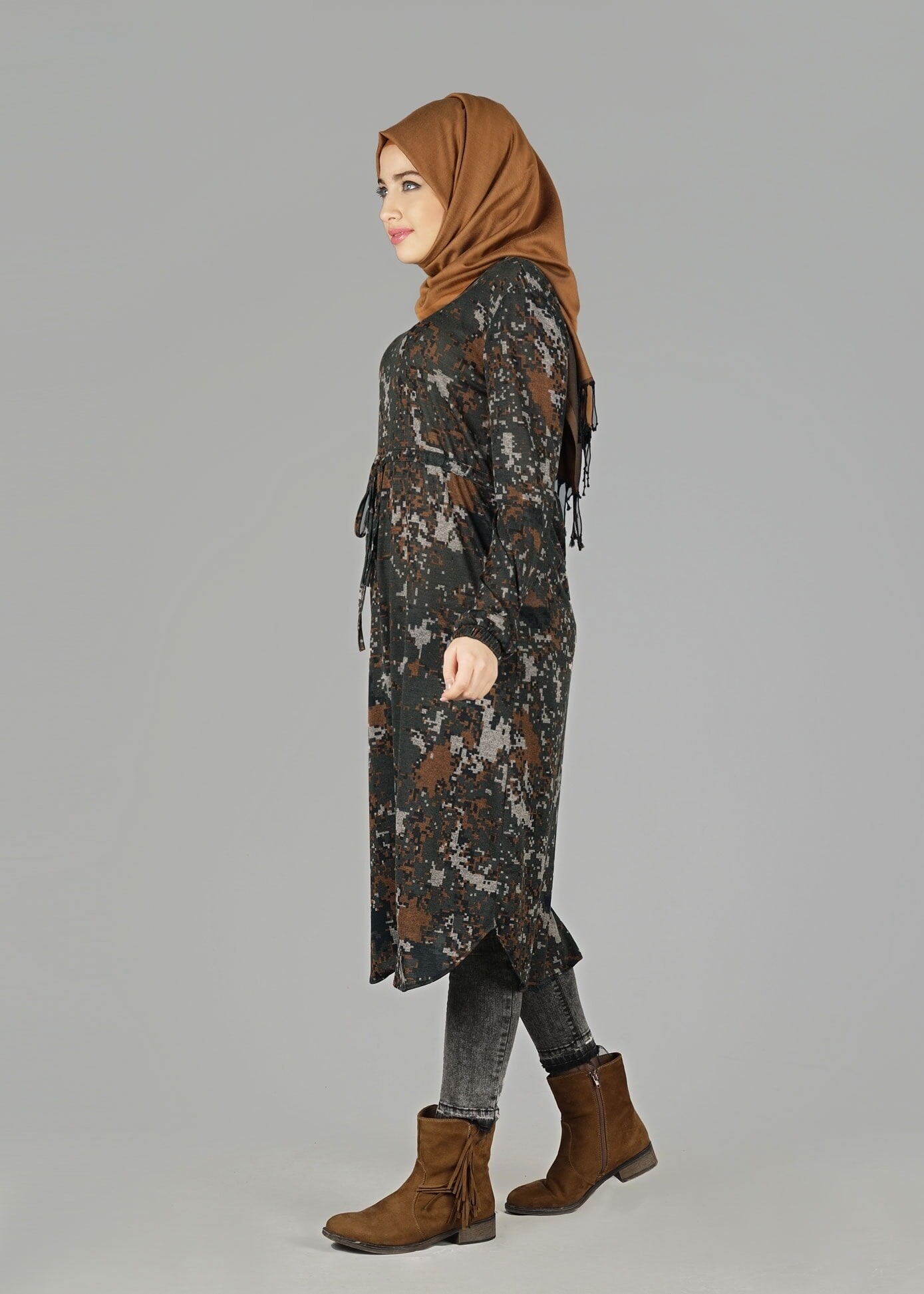 Tesettür giyim HAKİ DESENLİ TUNİK 4866-1