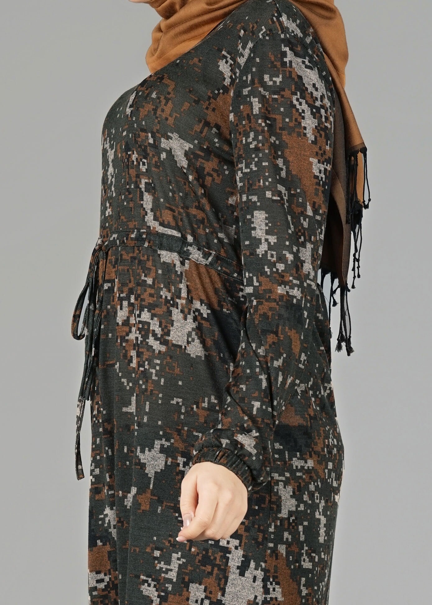 Tesettür giyim HAKİ DESENLİ TUNİK 4866-1