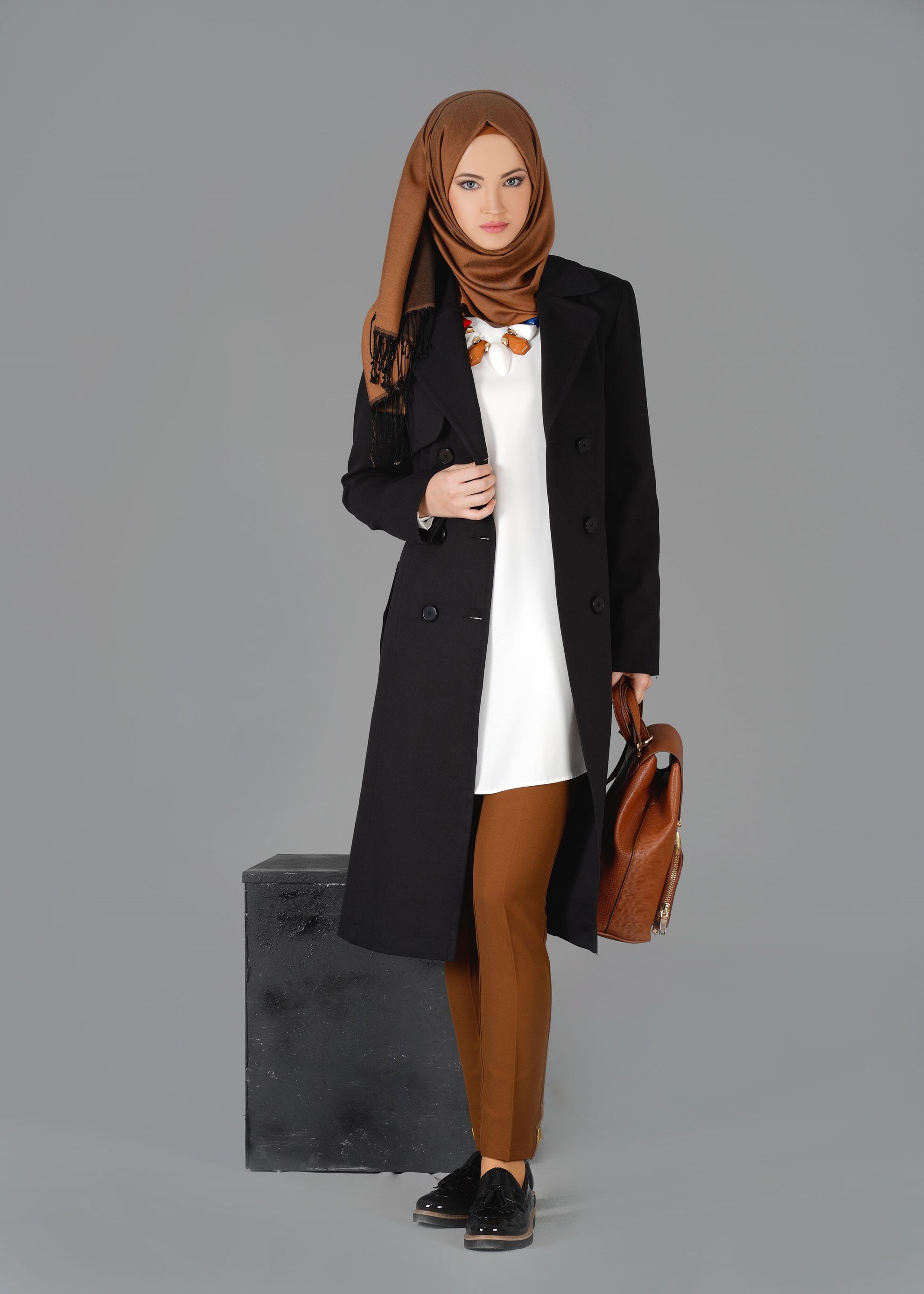 Tesettür giyim SİYAH 1868 TRENÇKOT