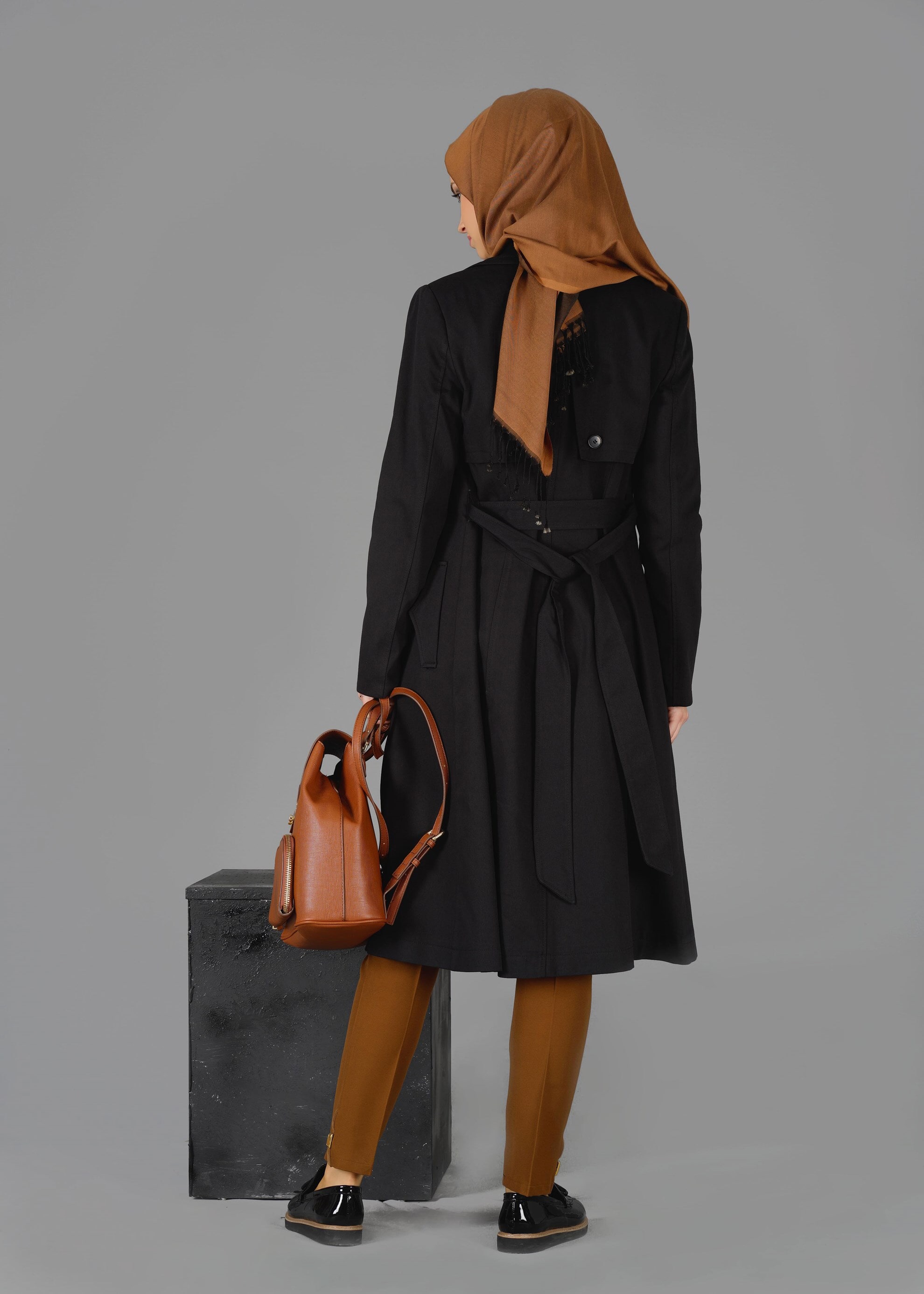 Tesettür giyim SİYAH 1868 TRENÇKOT