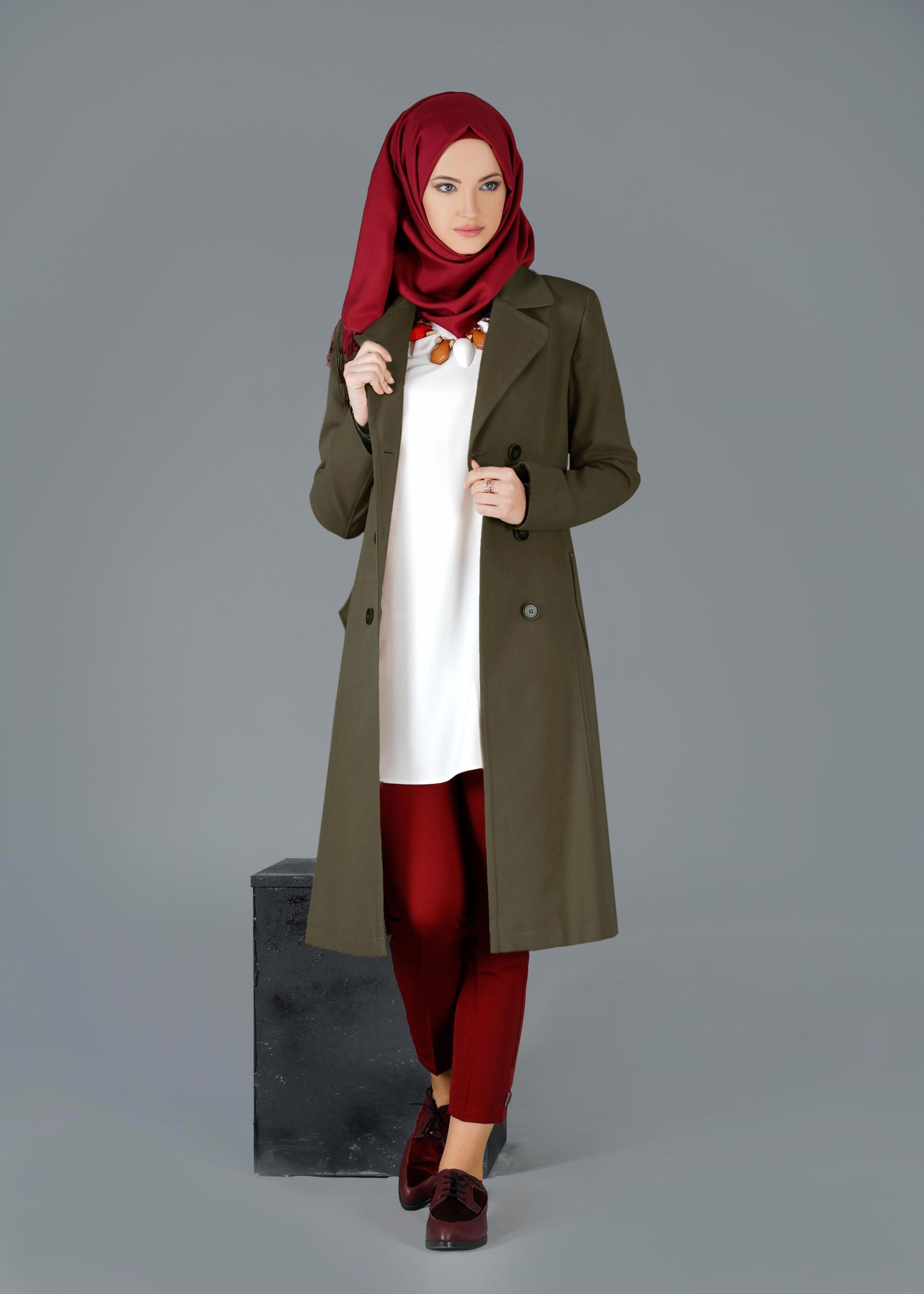 Tesettür giyim HAKİ 1868 TRENÇKOT