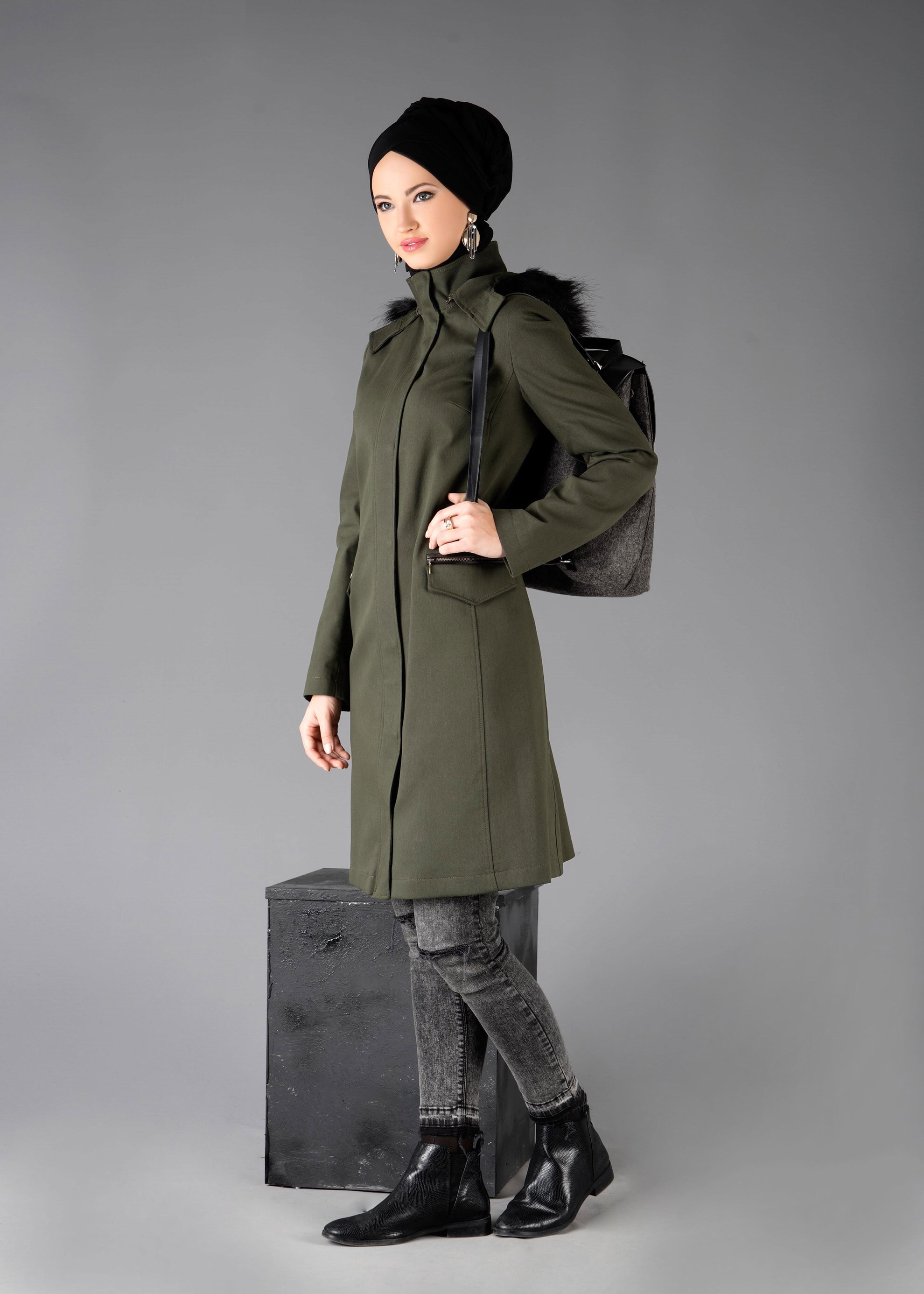 Tesettür giyim HAKİ 1870 TRENÇKOT