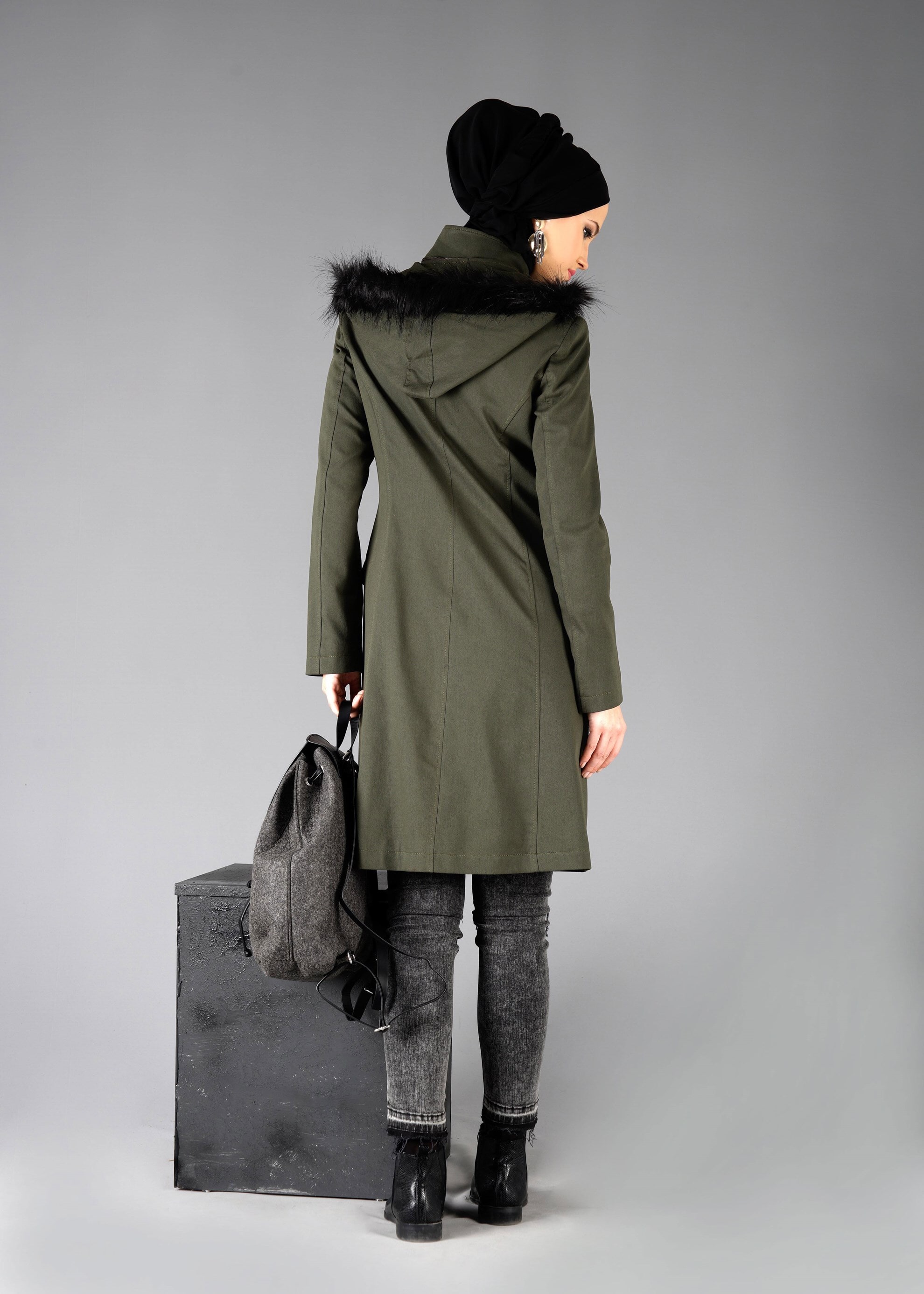 Tesettür giyim HAKİ 1870 TRENÇKOT