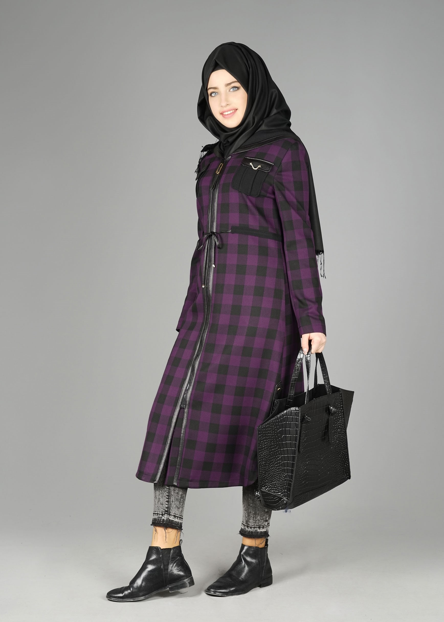 Tesettür giyim MOR CEP DETAYLI FERMUARLI EKOSE TRENÇKOT 1898 