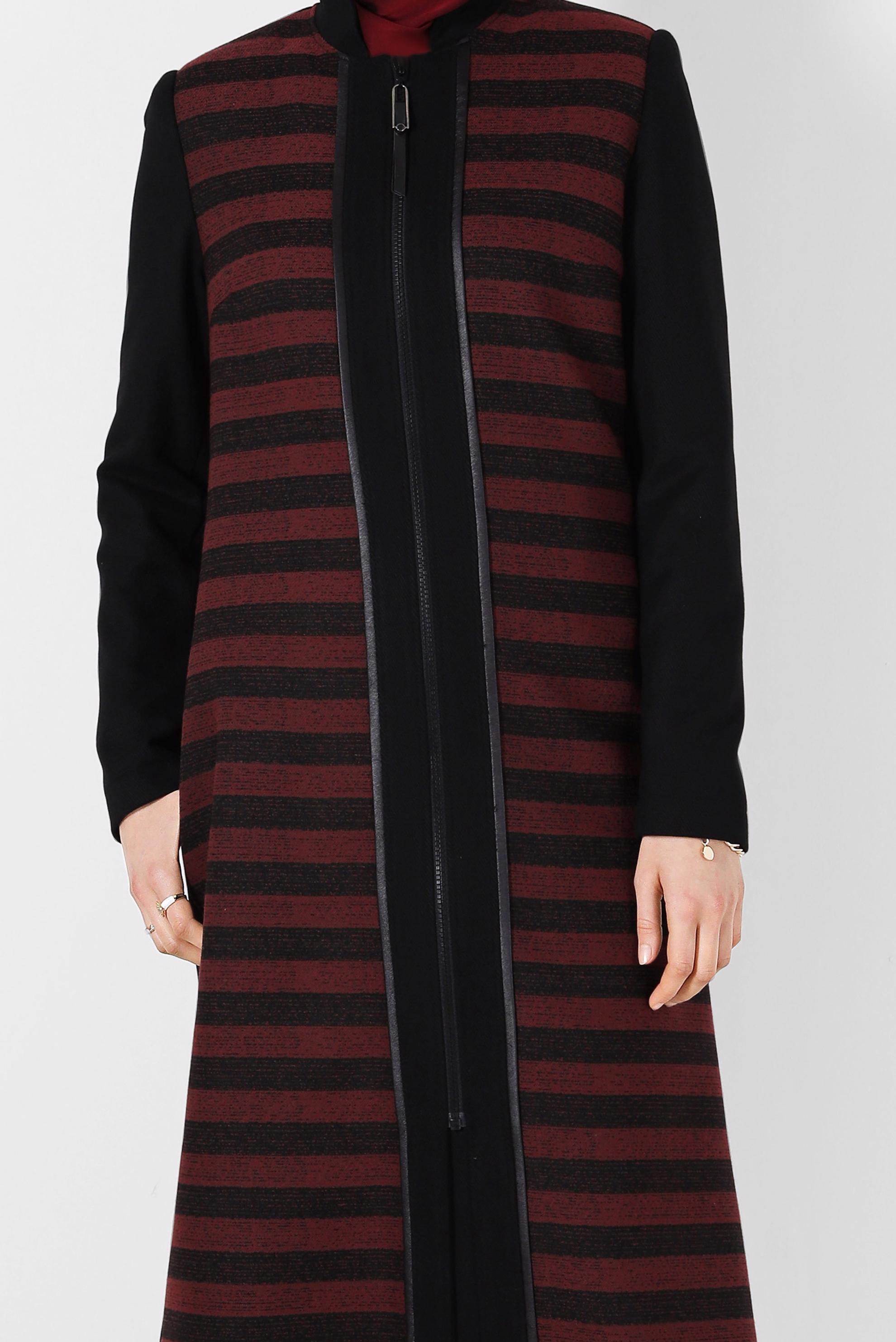 Tesettür giyim BORDO FERMUARLI ŞERİT DETAYLI TRENÇKOT 1936 